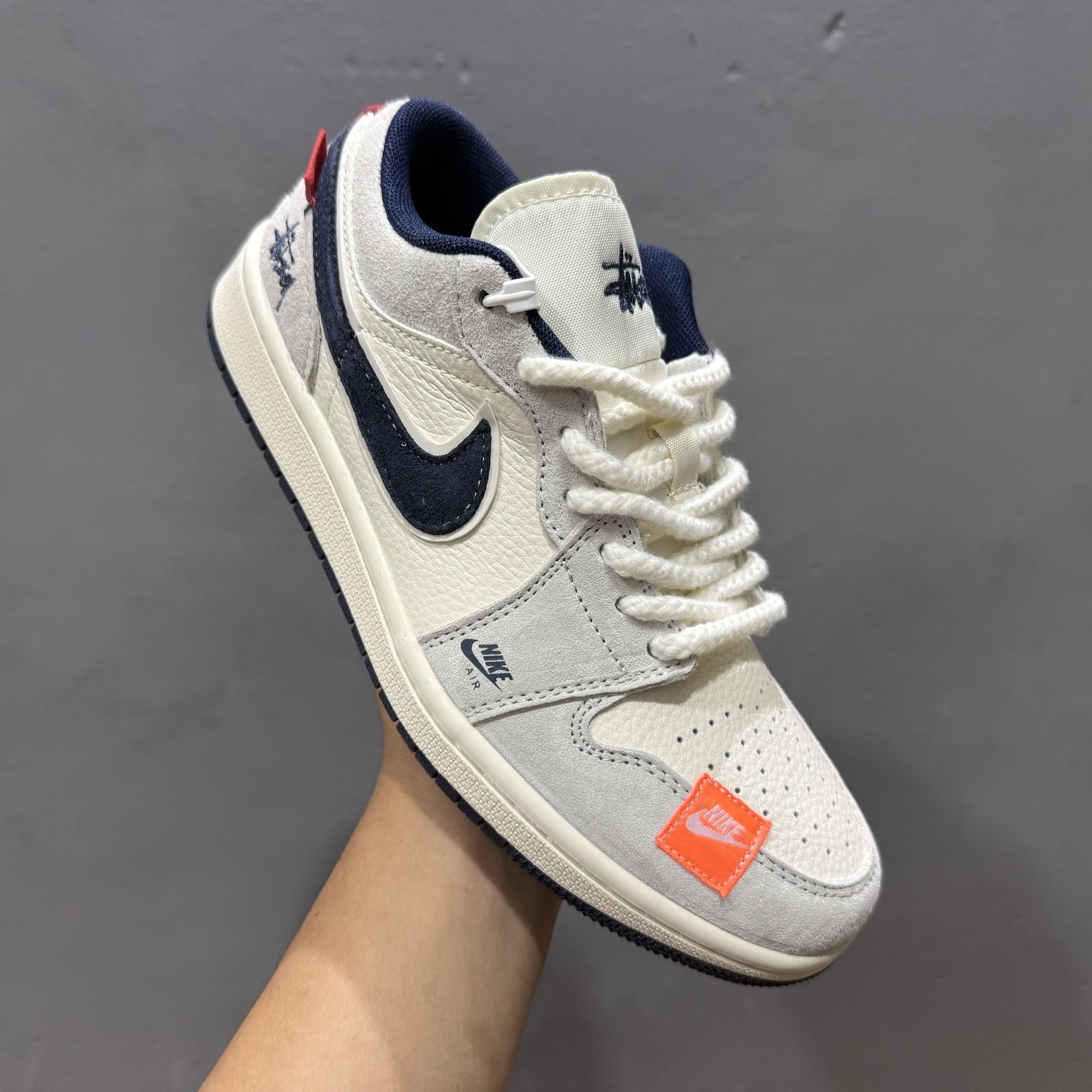 280 Air Jordan 1 Low AJ1 乔1斯图西 联名 猪八深蓝勾 高端定制 低帮复古篮球鞋 YX5066-303