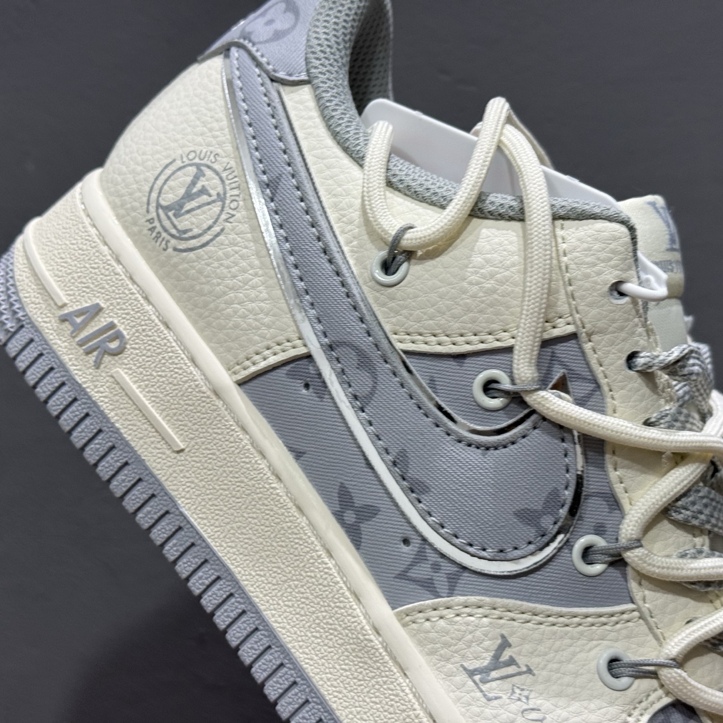 Nike Air Force 1'07 Low LV联名 灰印花抽绳 空军一号低帮休闲板鞋 DM6868-062