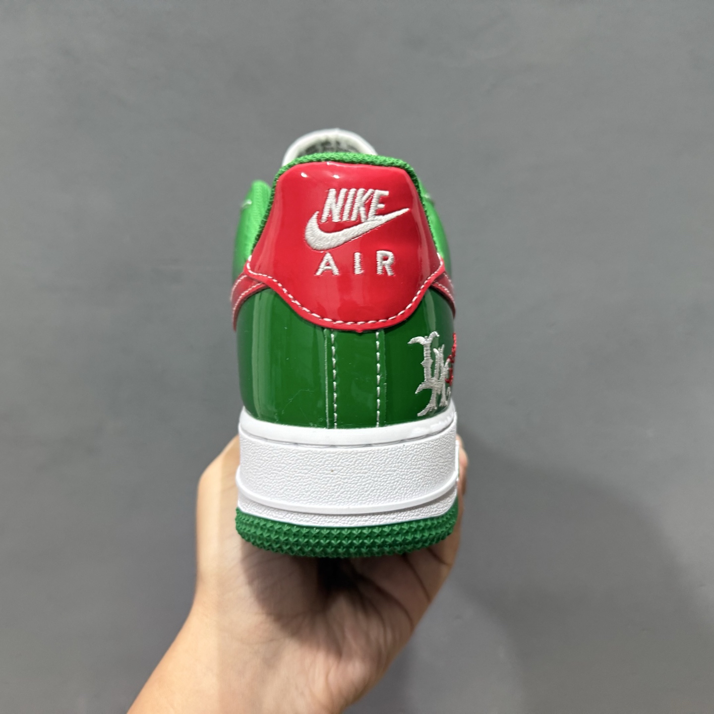￥170 Nike Air Force 1'07 Low 空军一号低帮休闲板鞋 306146-131