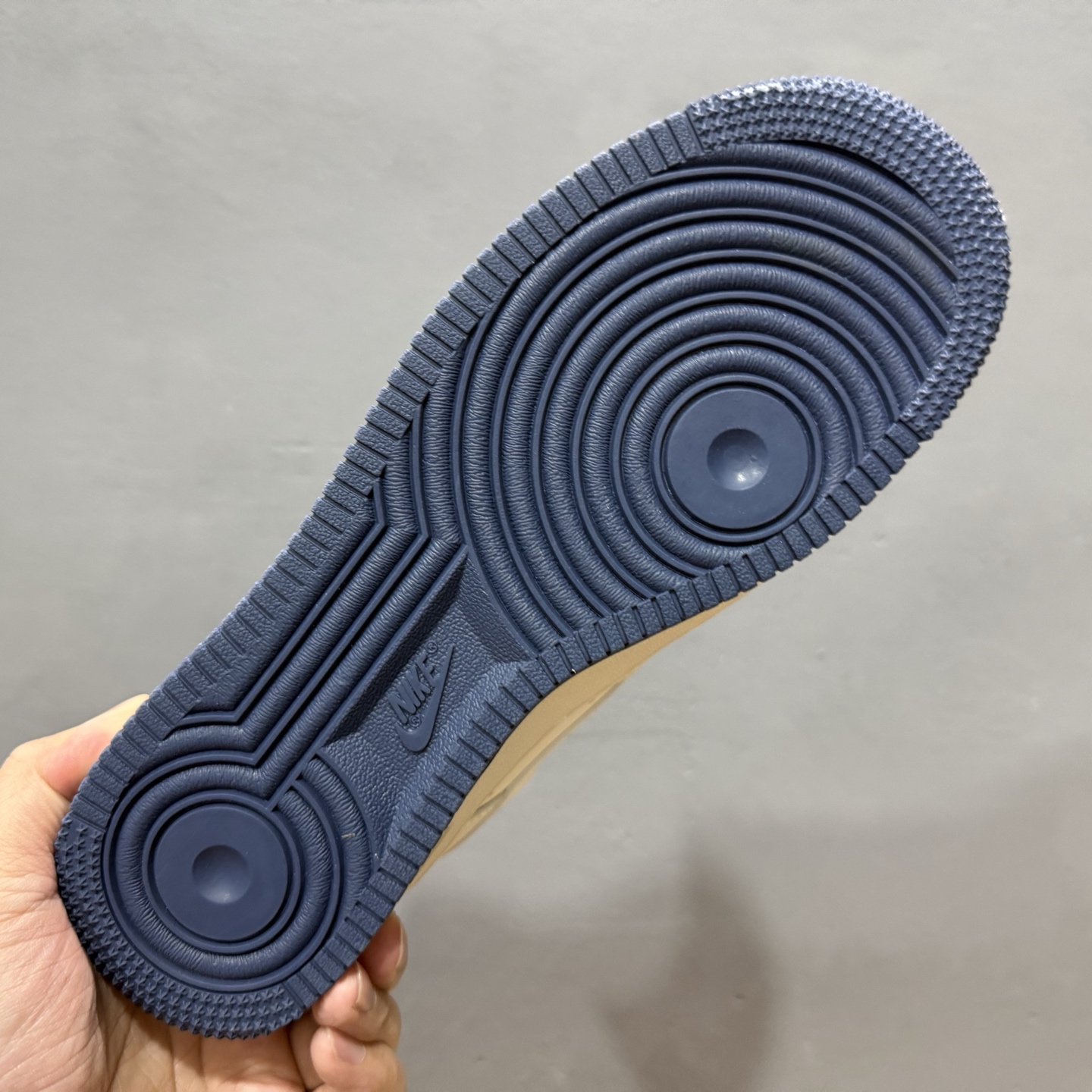 独家实拍Nike Air Force 1‘07 Low Bape联名 米浅深蓝勾 空军一号低帮休闲板鞋 XS1958-554