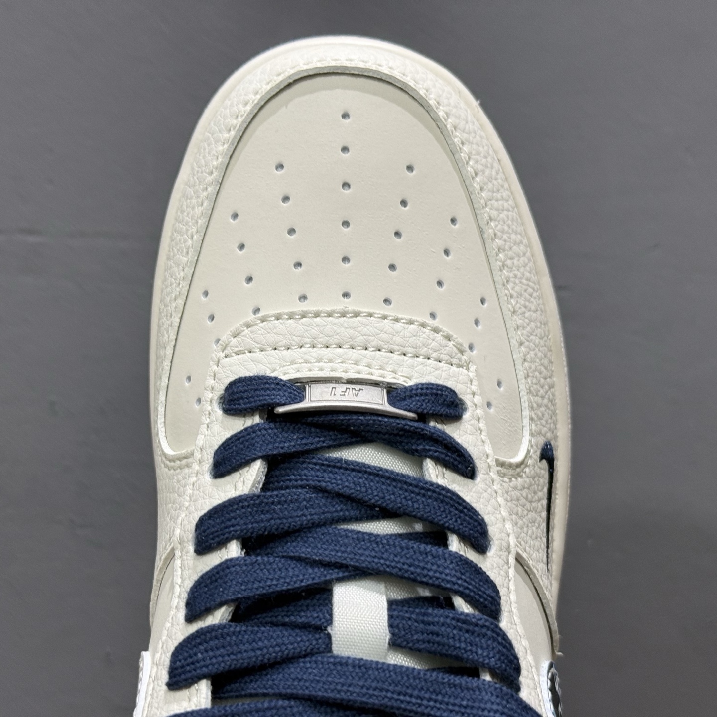 独家实拍Nike Air Force 1‘07 Low Bape联名 米浅深蓝勾 空军一号低帮休闲板鞋 XS1958-554
