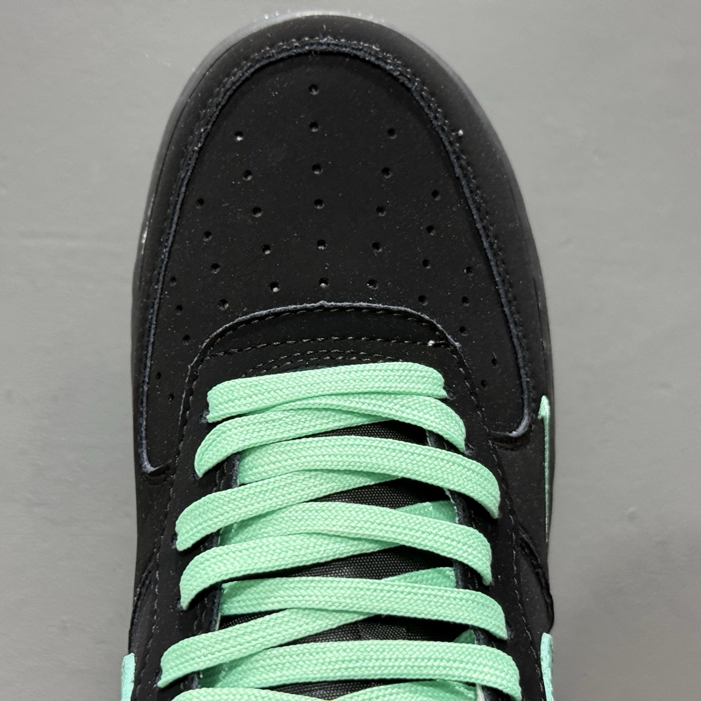 Nike Air Force 1'07 Low 斯图西联名 蒂芙尼 空军一号低帮休闲板鞋 DF0188-045