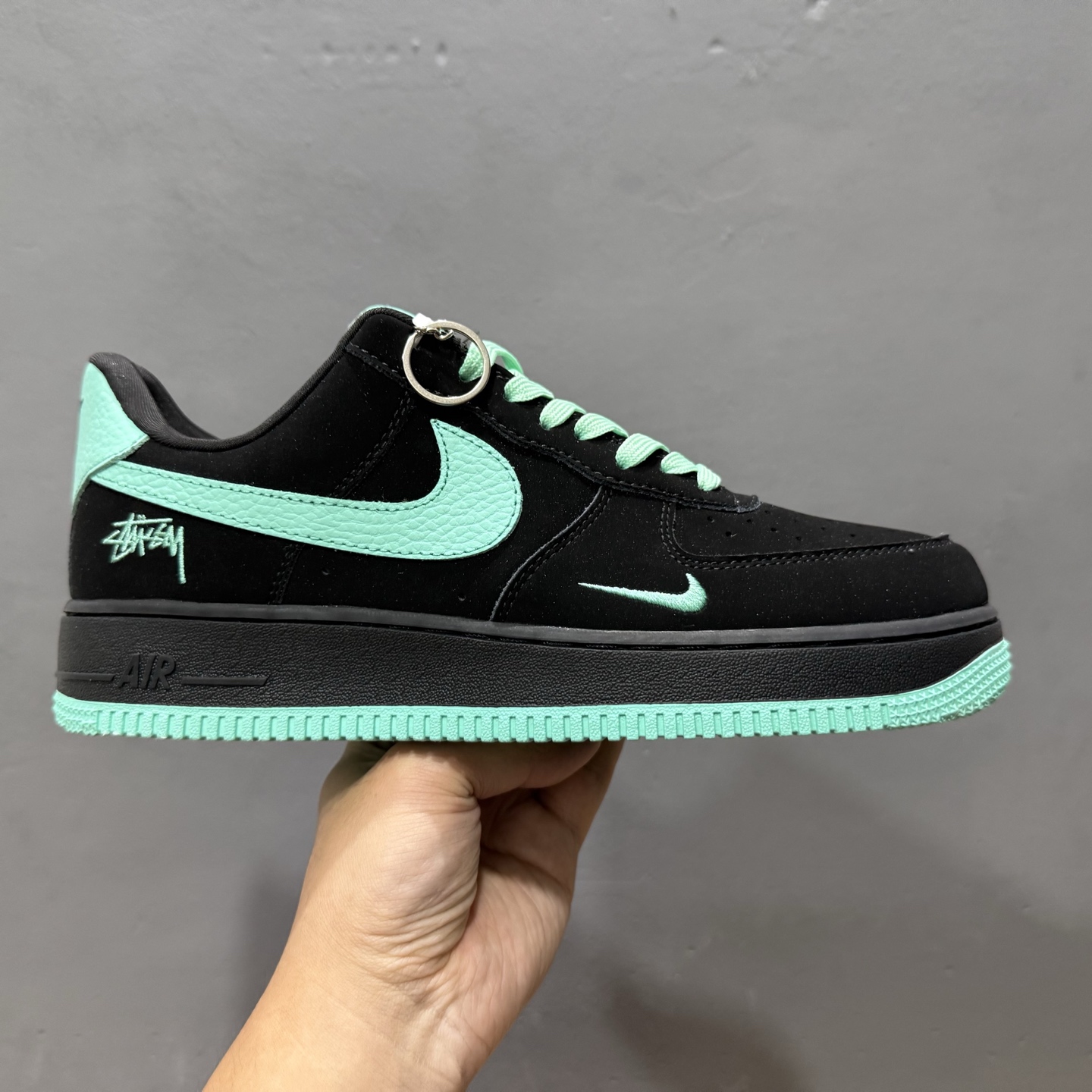 Nike Air Force 1’07 Low 斯图西联名 蒂芙尼 空军一号低帮休闲板鞋 DF0188-045