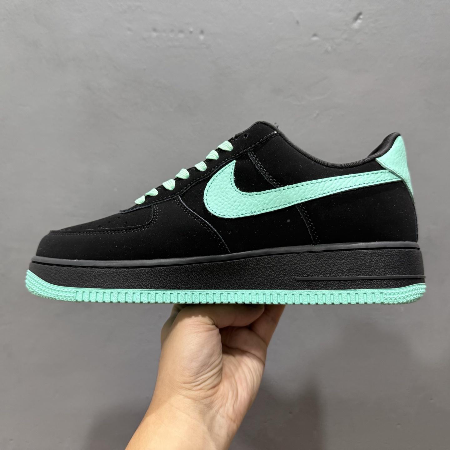 Nike Air Force 1'07 Low 斯图西联名 蒂芙尼 空军一号低帮休闲板鞋 DF0188-045