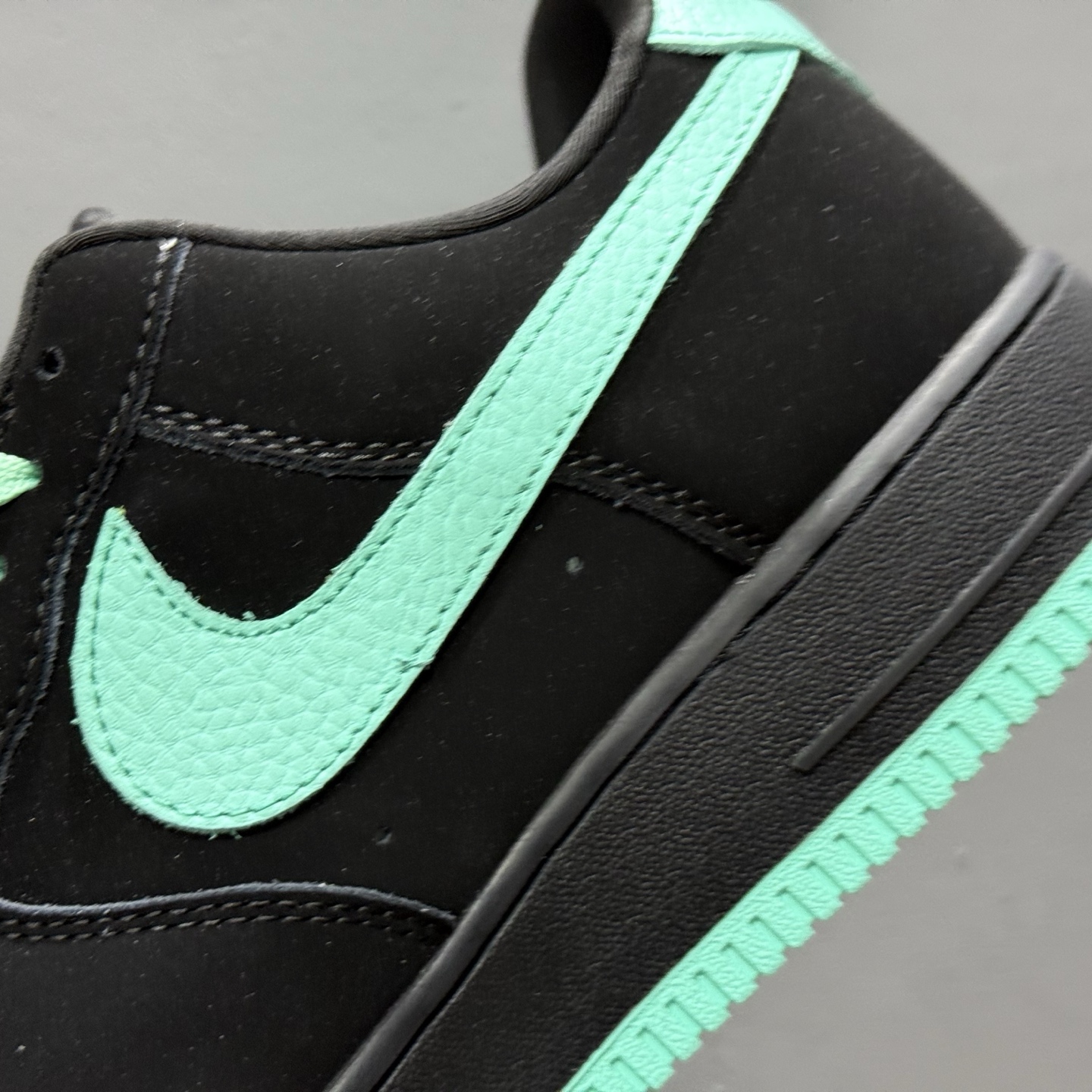 Nike Air Force 1'07 Low 斯图西联名 蒂芙尼 空军一号低帮休闲板鞋 DF0188-045