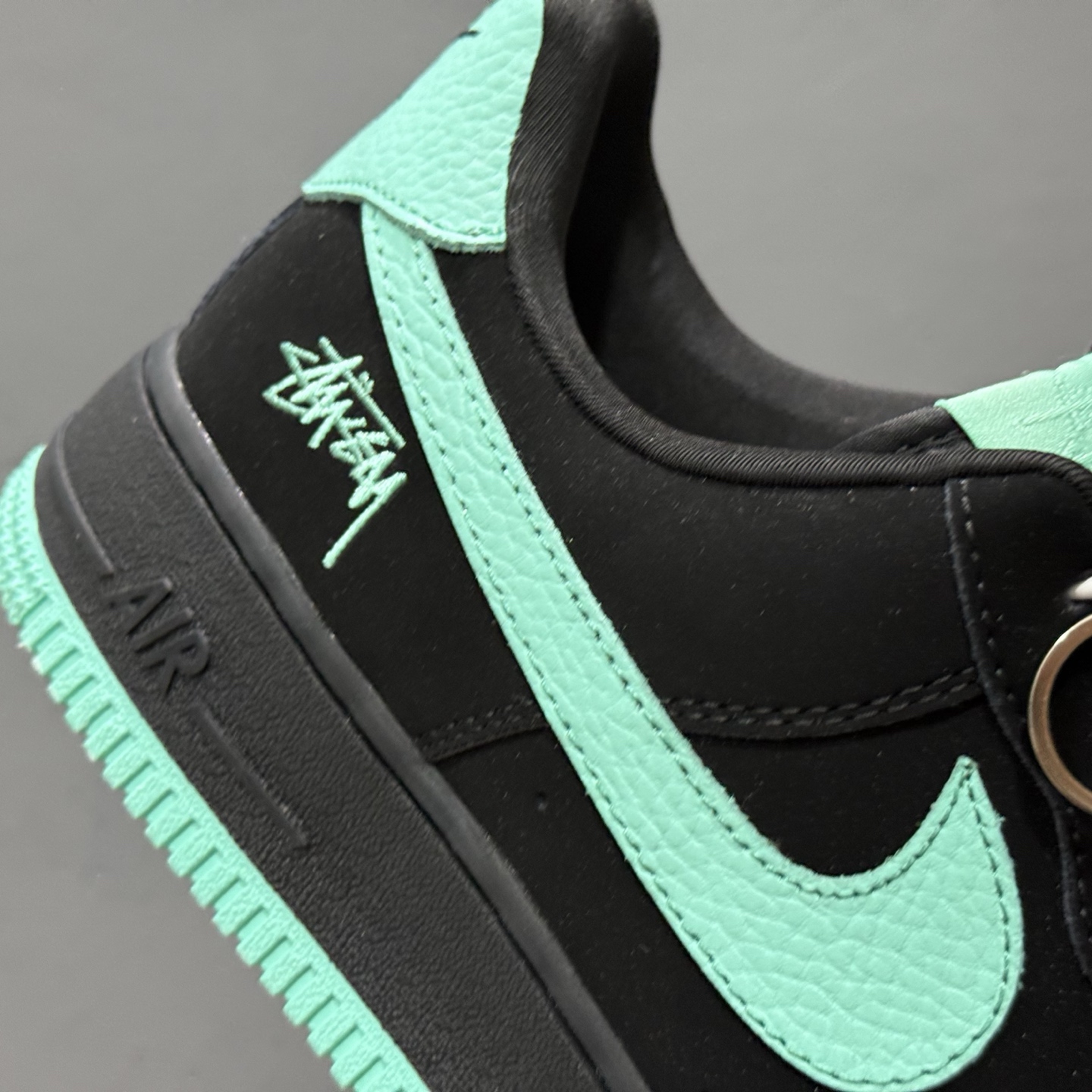 Nike Air Force 1'07 Low 斯图西联名 蒂芙尼 空军一号低帮休闲板鞋 DF0188-045