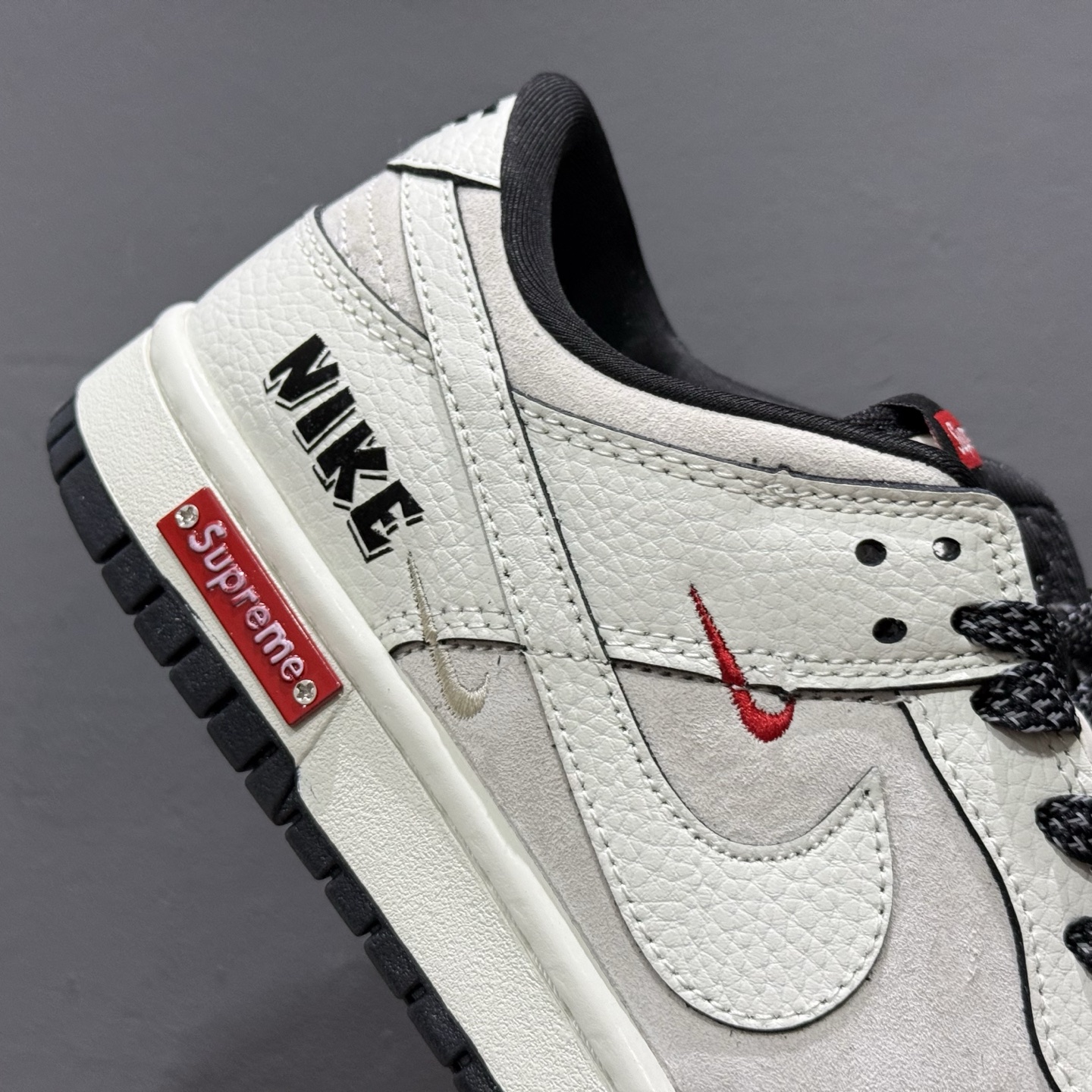 Nike SB Dunk Low Sup联名 米白满天星 周年高端定制 低帮休闲板鞋 SC9207-410