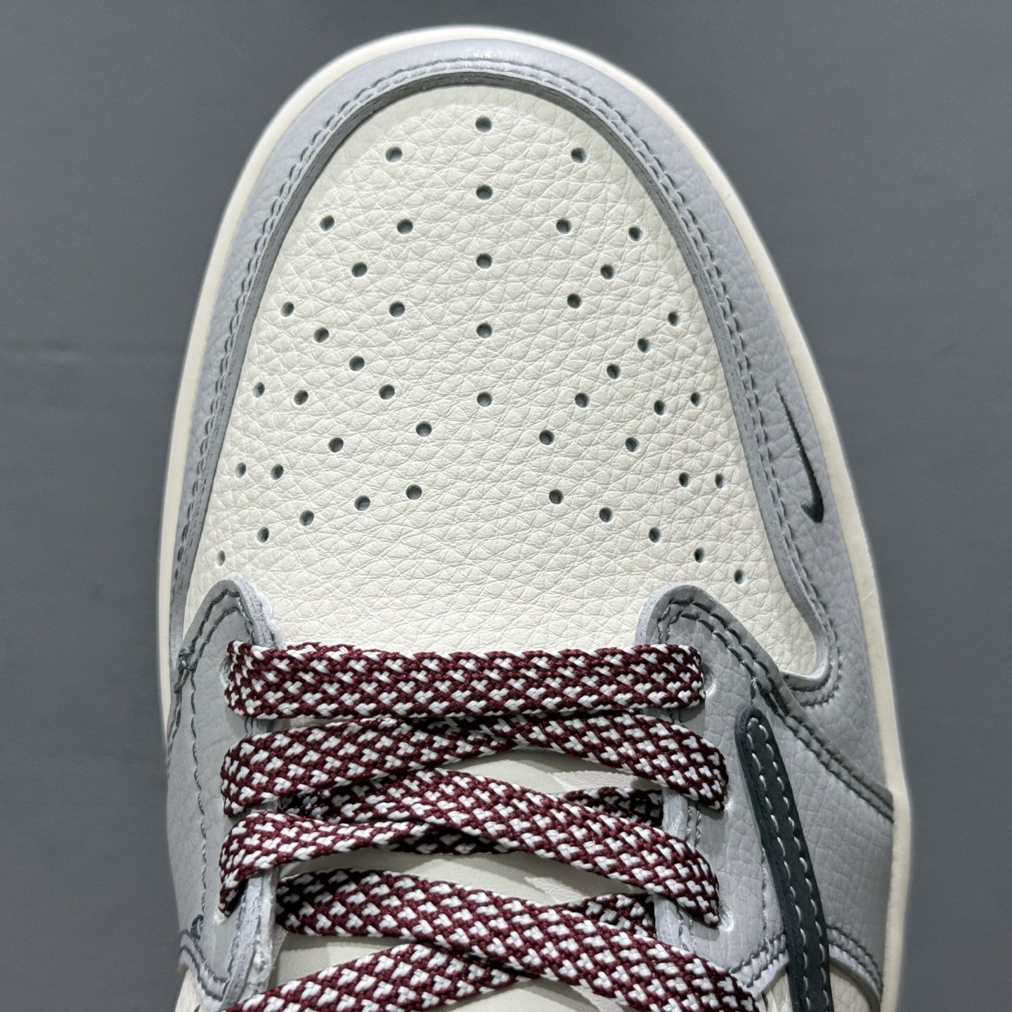 XC版 Travis Scott x Fragment Design x Air Jordan 1 Low SP AJ1 斯图西联名 黑勾骷髅头 低帮文化休闲板鞋 JJ2508-553