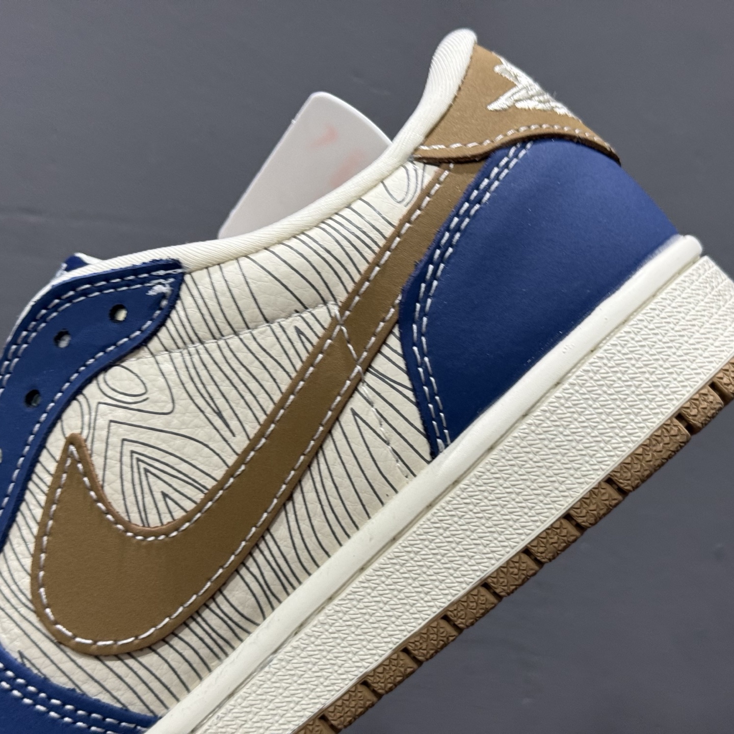 XC版 Travis Scott x Fragment Design x Air Jordan 1 Low SP AJ1 FOG联名 波纹鬼脸 低帮文化休闲板鞋 XS2024-007