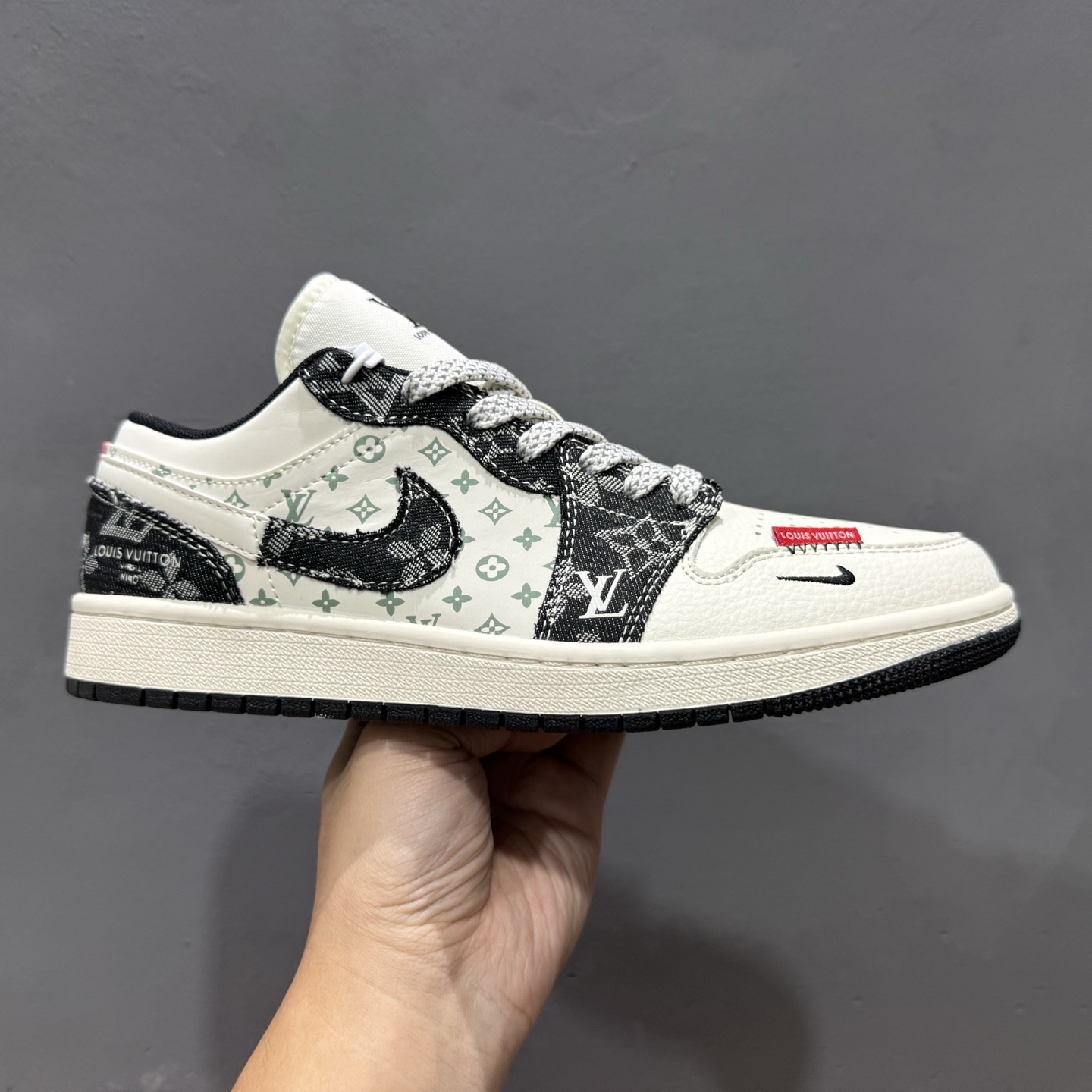 Nike Dunk Low 蛇年系列 黑鳞黑勾 YX5066-292