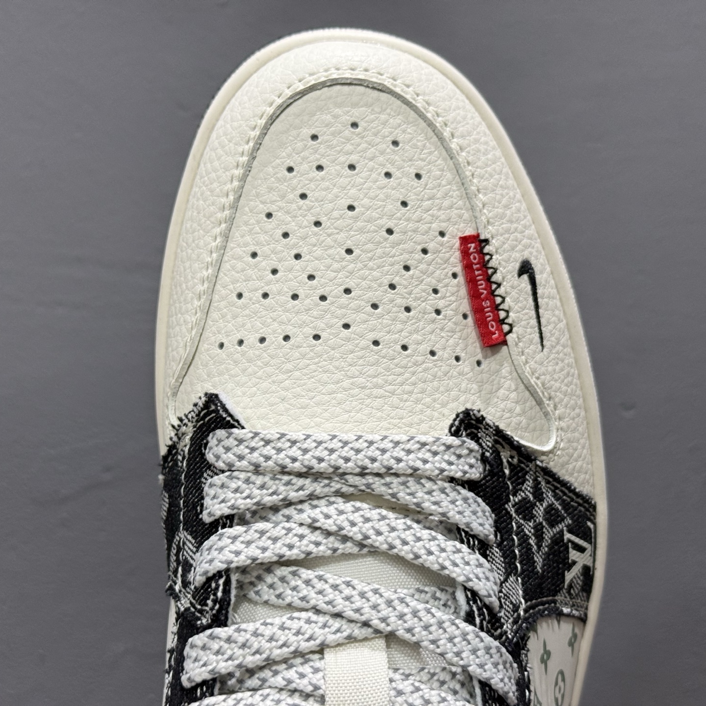Nike Dunk Low 蛇年系列 黑鳞黑勾 YX5066-292