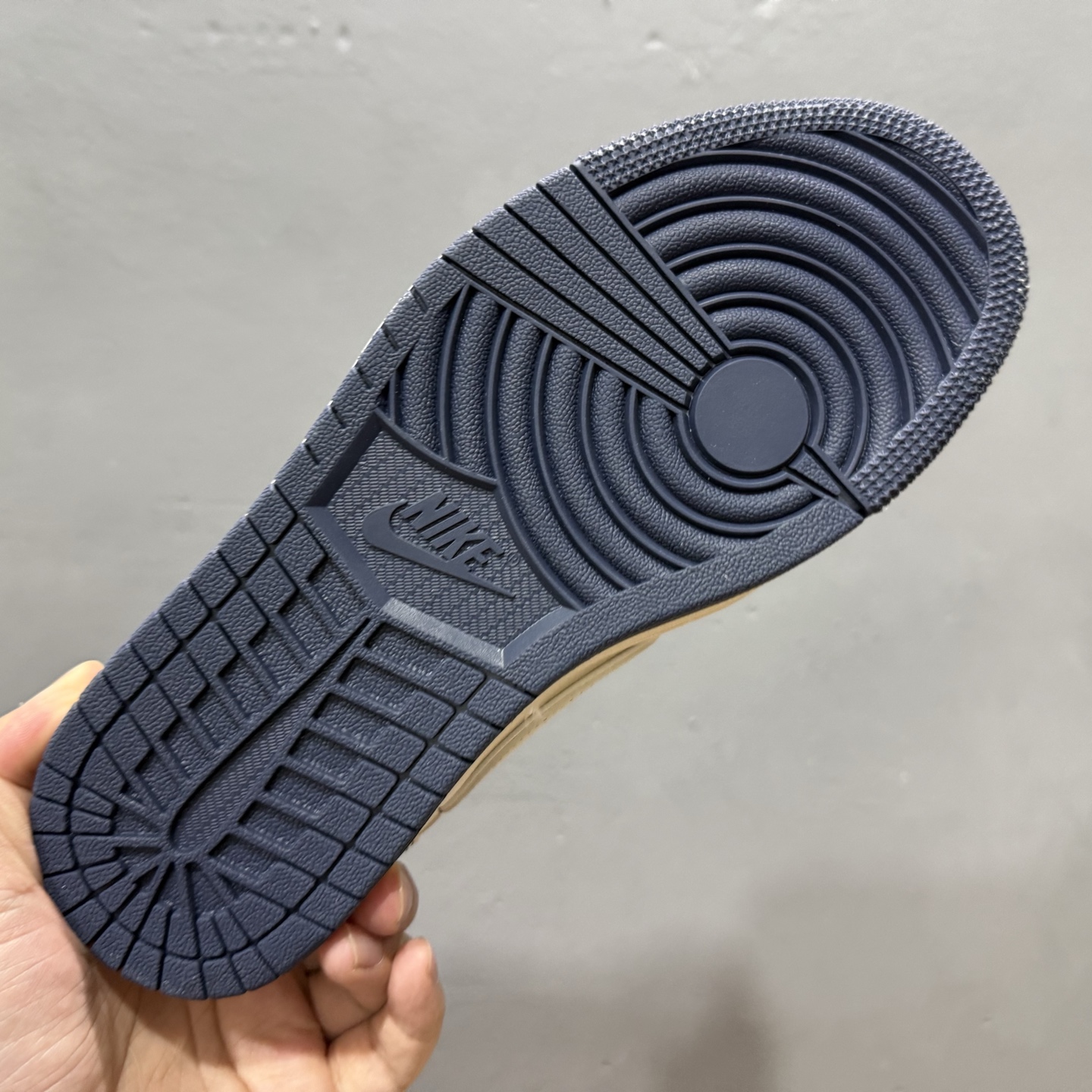 Travis Scott x Fragment Design × Air Jordan 1 Low SP AJ1 斯图 西联名 灰线火焰 低帮文化休闲板鞋 ZH2598-230