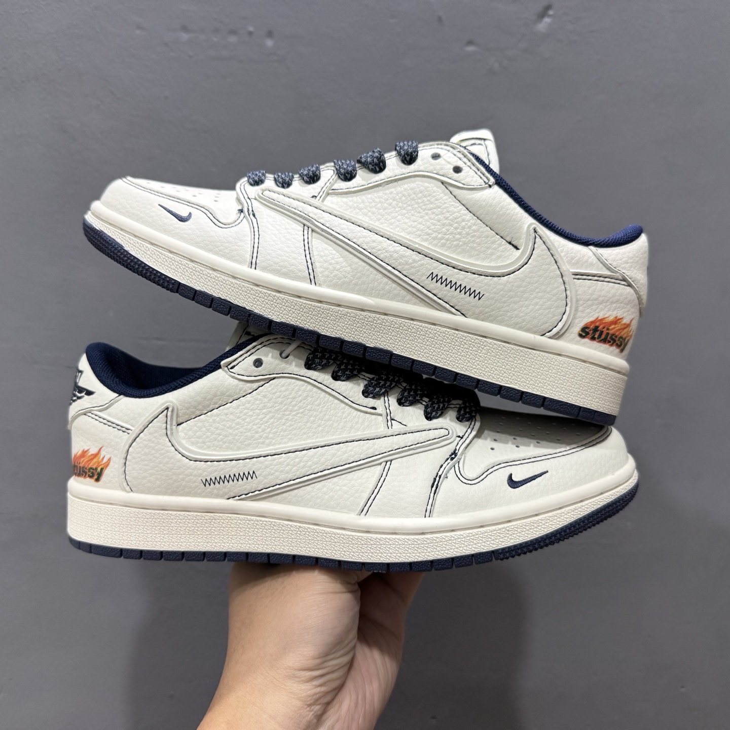 Travis Scott x Fragment Design × Air Jordan 1 Low SP AJ1 斯图 西联名 灰线火焰 低帮文化休闲板鞋 ZH2598-230