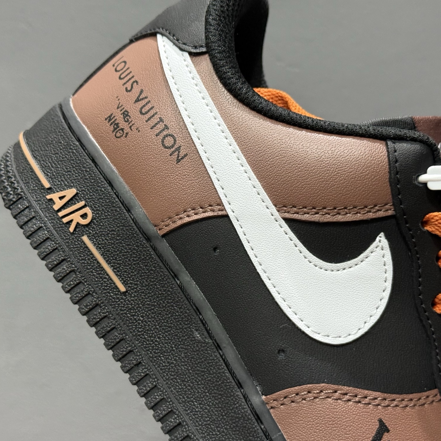 ￥260 Nike Air Force 1'07 Low LV联名 米棕暗格 空军一号低帮休闲板鞋 XS1958-552