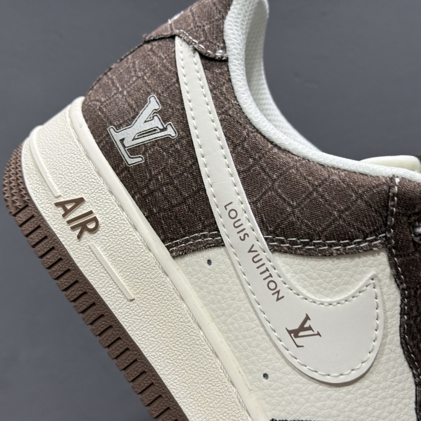 独家实拍Nike Air Force 1‘07 Low Supreme联名 双拼灰绿抽绳 空军一号低帮休闲板鞋 DM6868-070