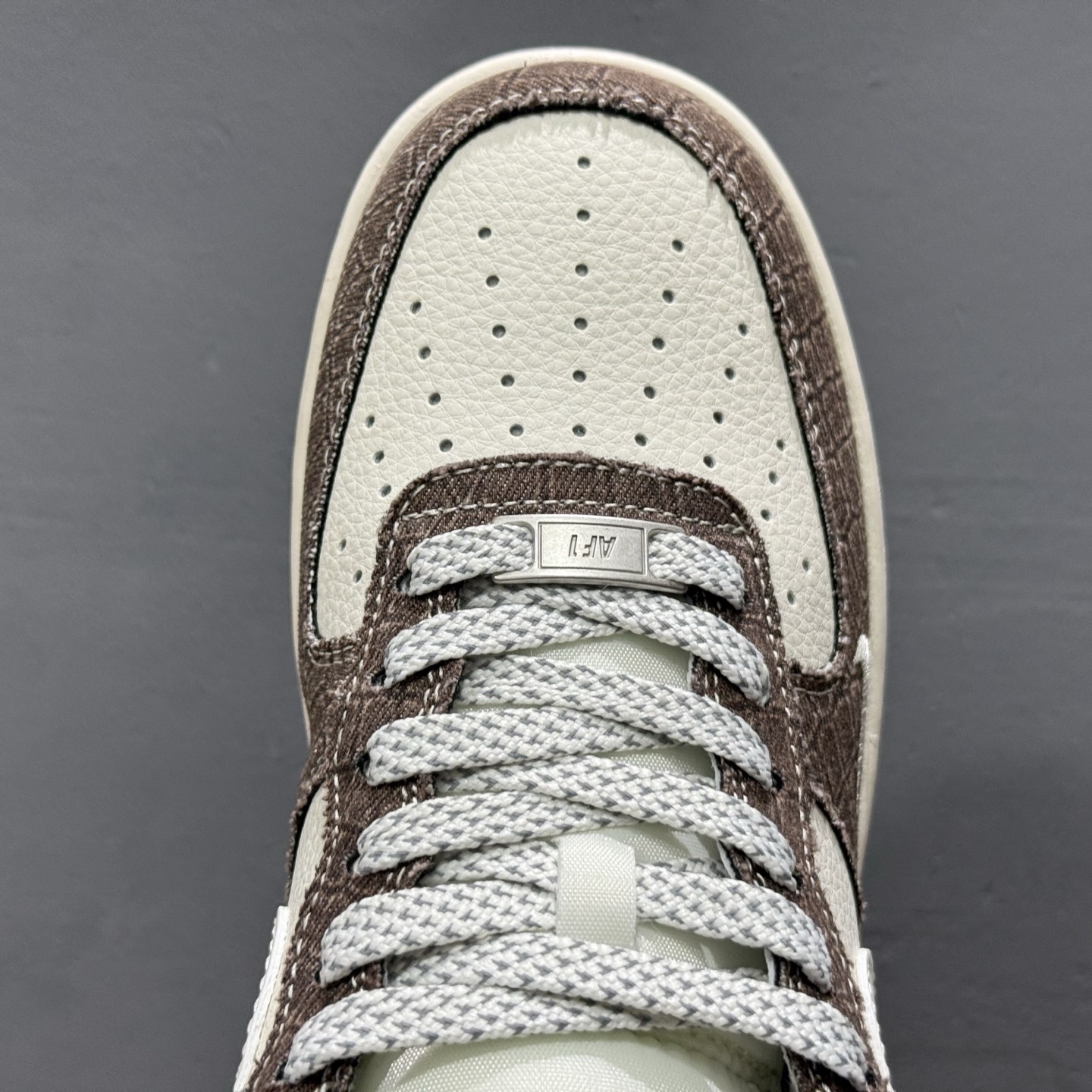 独家实拍Nike Air Force 1‘07 Low Supreme联名 双拼灰绿抽绳 空军一号低帮休闲板鞋 DM6868-070