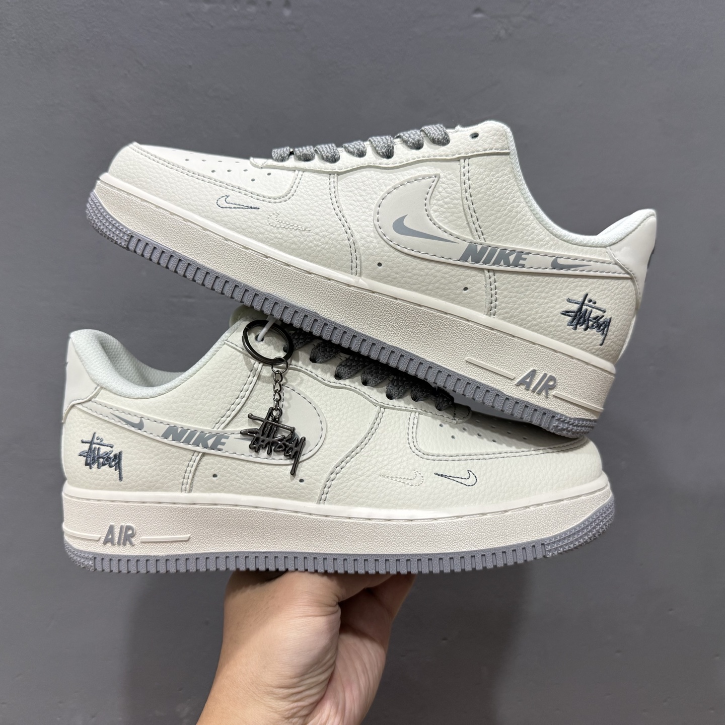 Nike Air Force 1'07 Low 斯图西联名 米灰耐克小勾 空军一号低帮休闲板鞋 HH7518-064