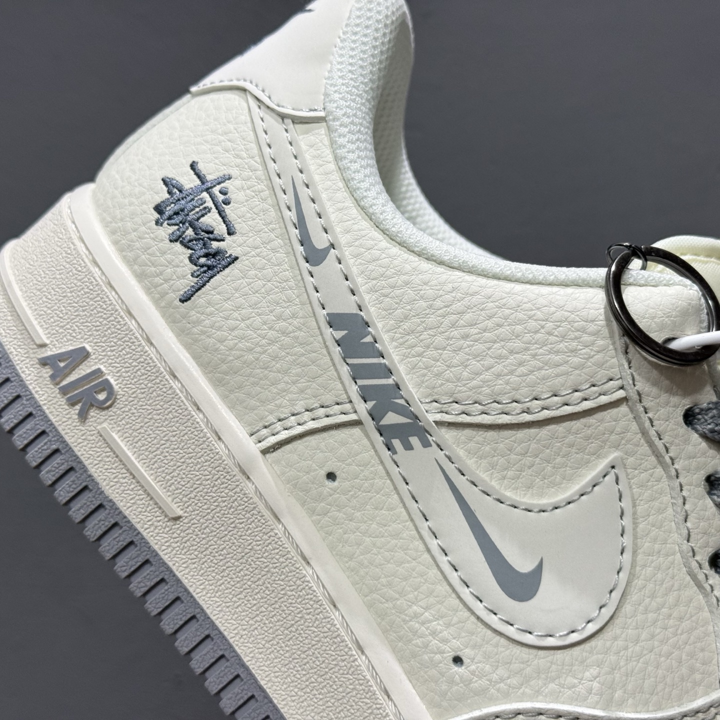 Nike Air Force 1'07 Low 斯图西联名 米灰耐克小勾 空军一号低帮休闲板鞋 HH7518-064