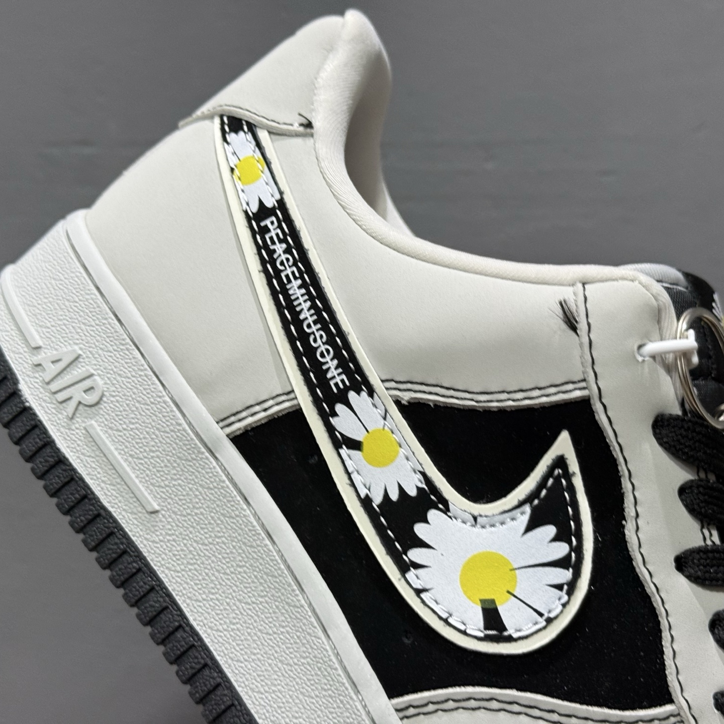Nike Air Force 1'07 Low 空军一号低帮休闲板鞋 DF0188-055