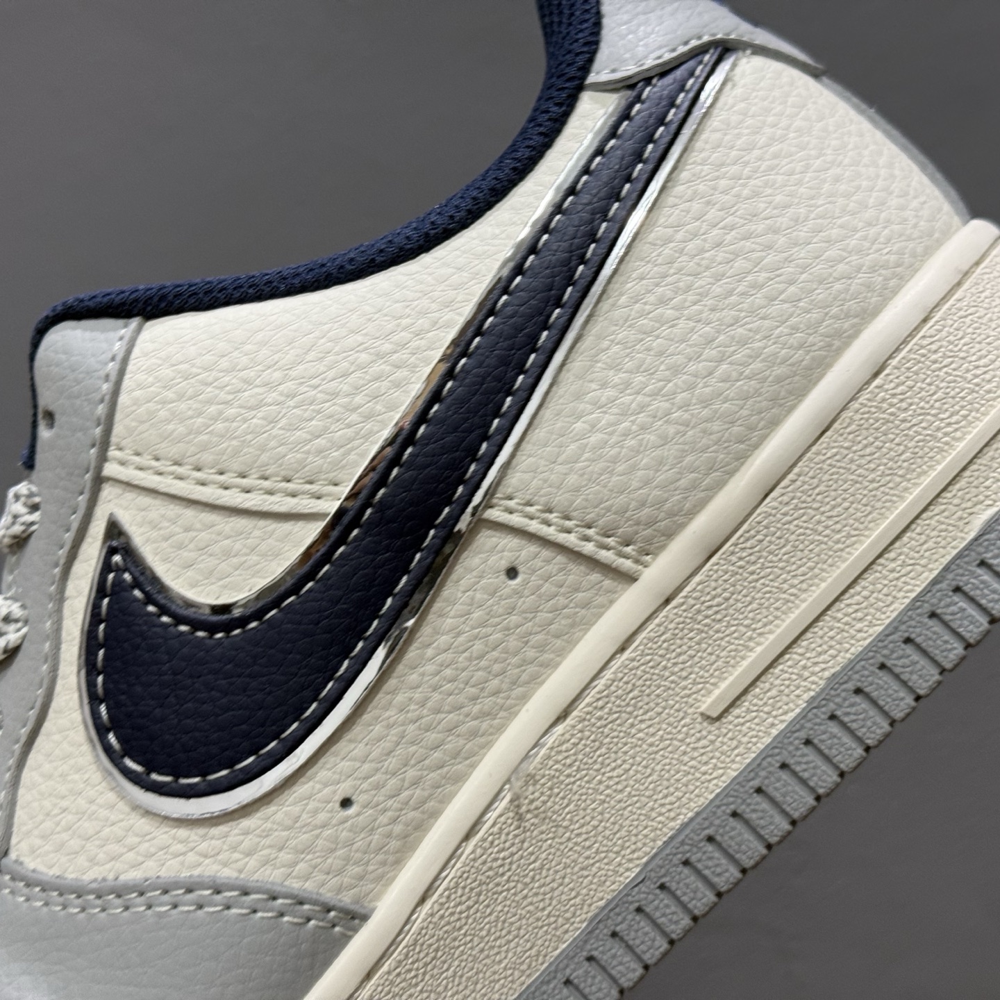 独家实拍Nike Air Force 1‘07 Low 古驰联名 灰蓝勾 空军一号低帮休闲板鞋 XS1958-543
