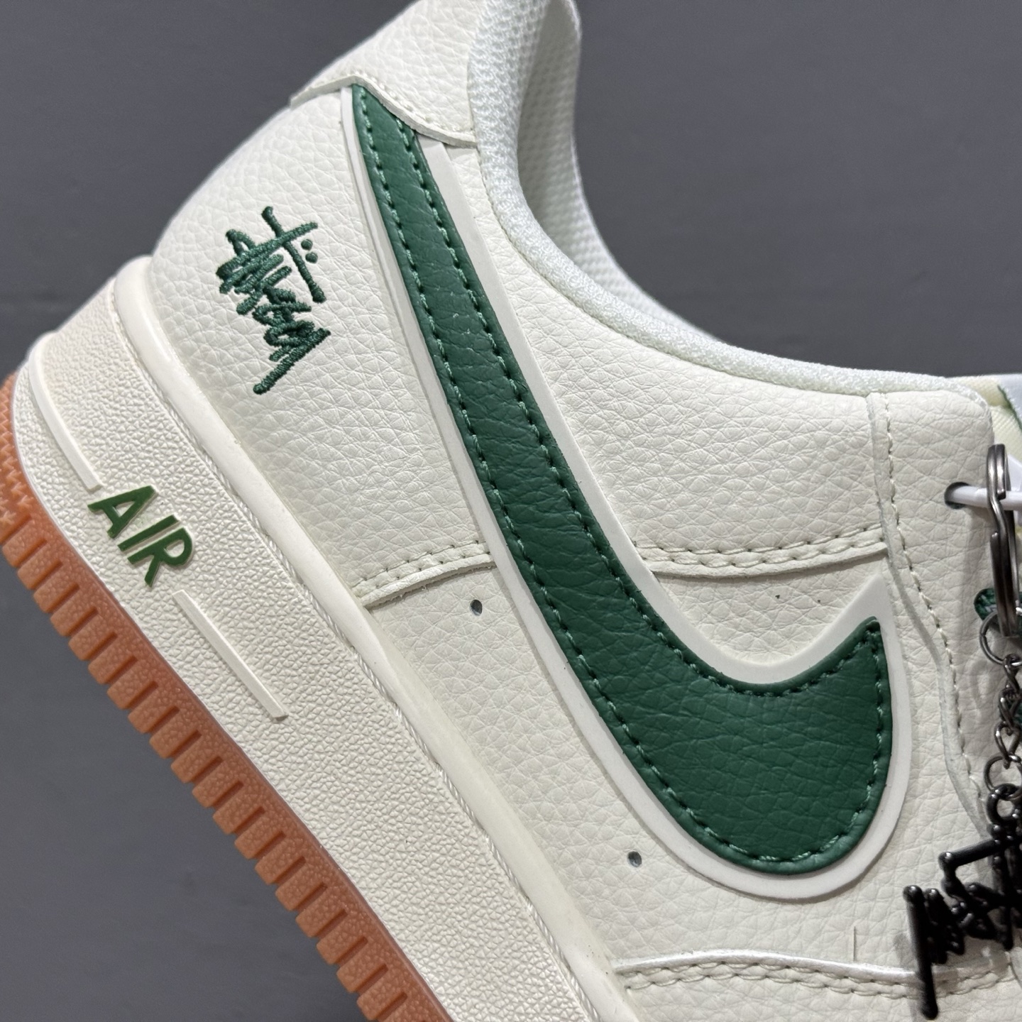 独家实拍Nike Air Force 1‘07 Low 斯图西联名 绿勾生胶 空军一号低帮休闲板鞋 XX3168-138