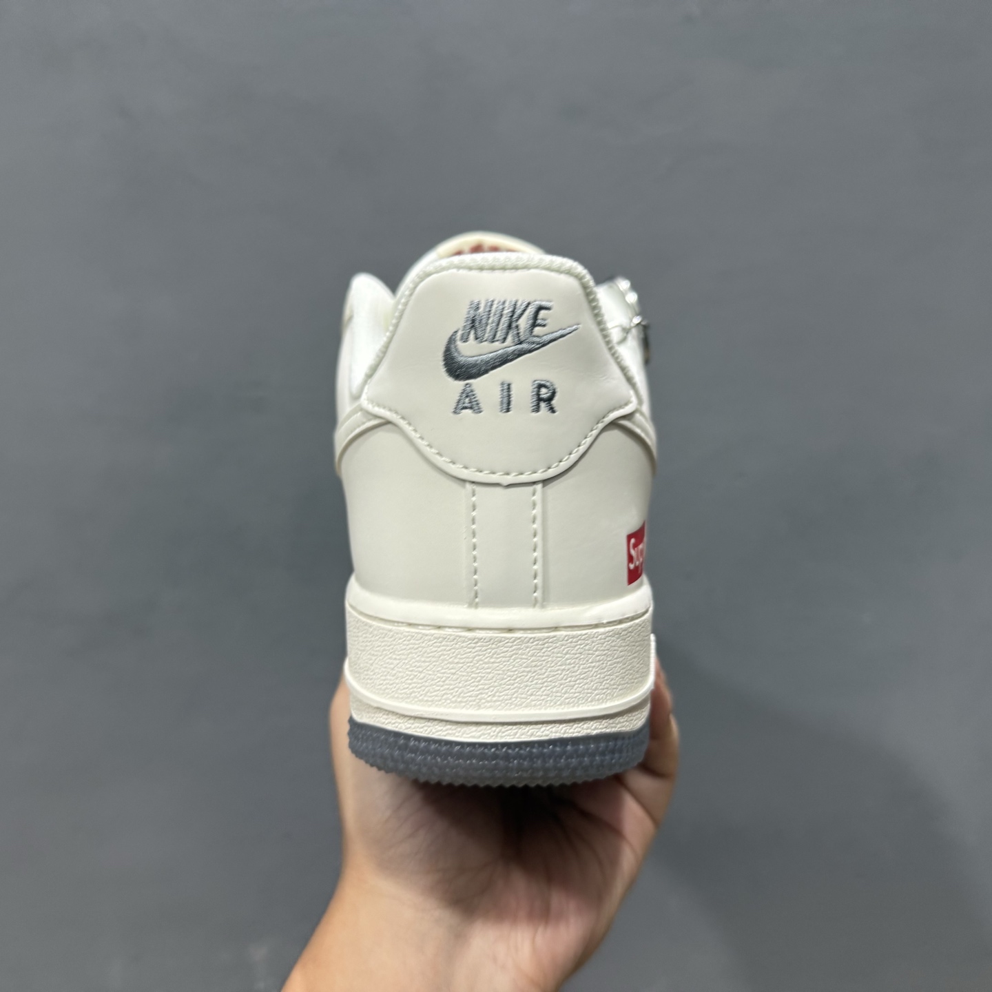 独家实拍Nike Air Force 1‘07 Low Supreme联名 双拼灰印花 空军一号低帮休闲板鞋 HH7518-077