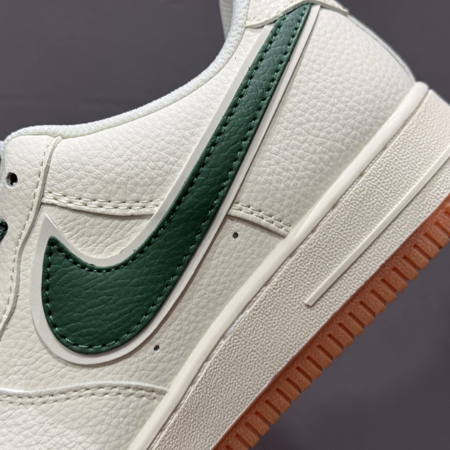 独家实拍Nike Air Force 1‘07 Low 斯图西联名 绿勾生胶 空军一号低帮休闲板鞋 XX3168-138