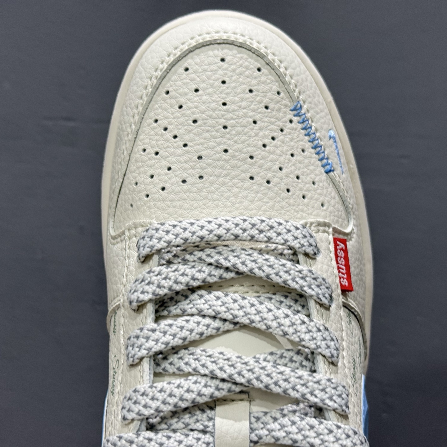 独家实拍Nike SB Dunk Low 斯图西联名 立体天蓝勾 周年高端定制 低帮休闲板鞋 XS6089-539