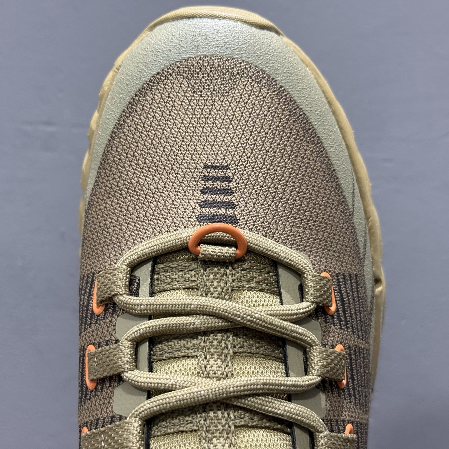 独家实拍Merrell 迈乐迈乐（Merrel）是来自美国的顶尖专业户外品牌 J500343