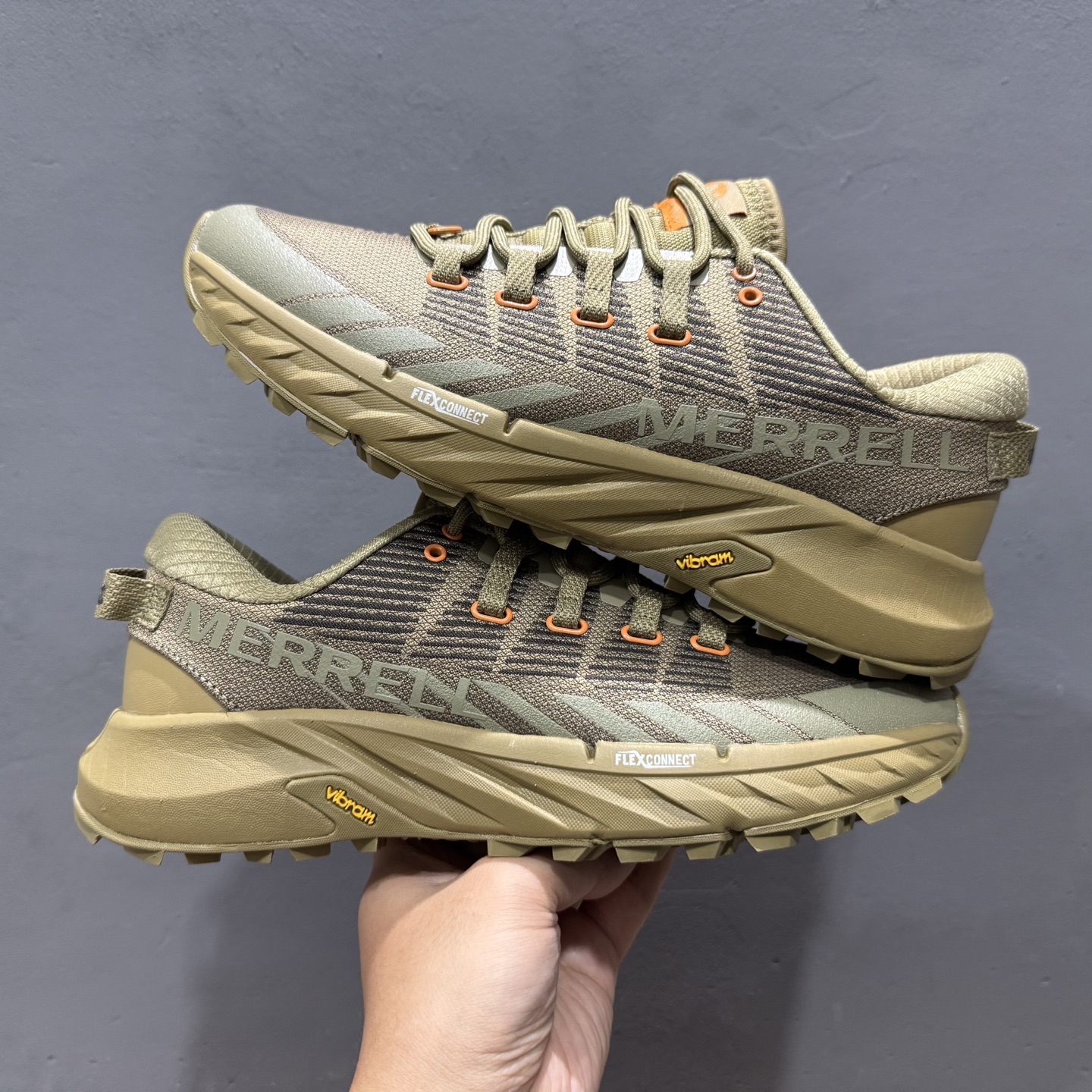 独家实拍Merrell 迈乐迈乐（Merrel）是来自美国的顶尖专业户外品牌 J500343