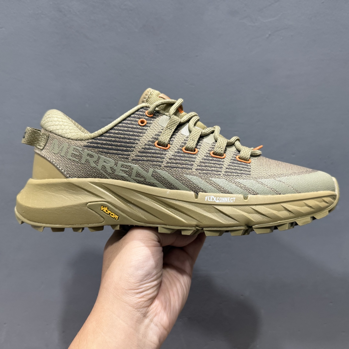 独家实拍Merrell 迈乐迈乐（Merrel）是来自美国的顶尖专业户外品牌 J500343
