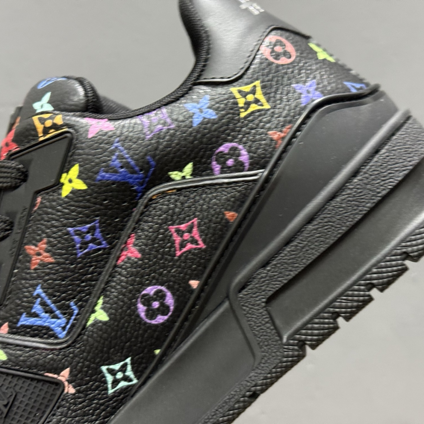 代购级别 ZP级全套包装 2025s LV Trainer 限定联名