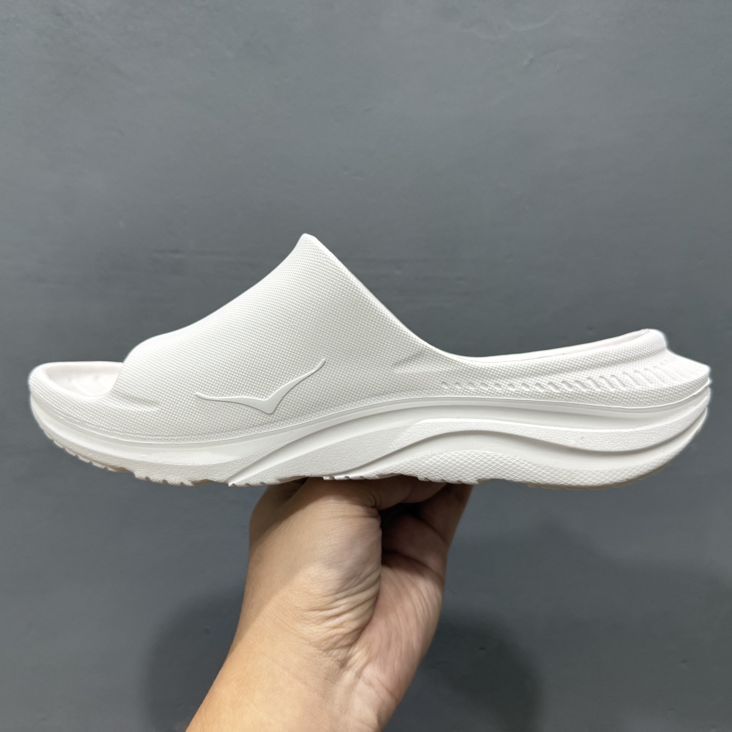 hoka one one ora athletic slide 舒适百搭 防滑一字拖鞋
