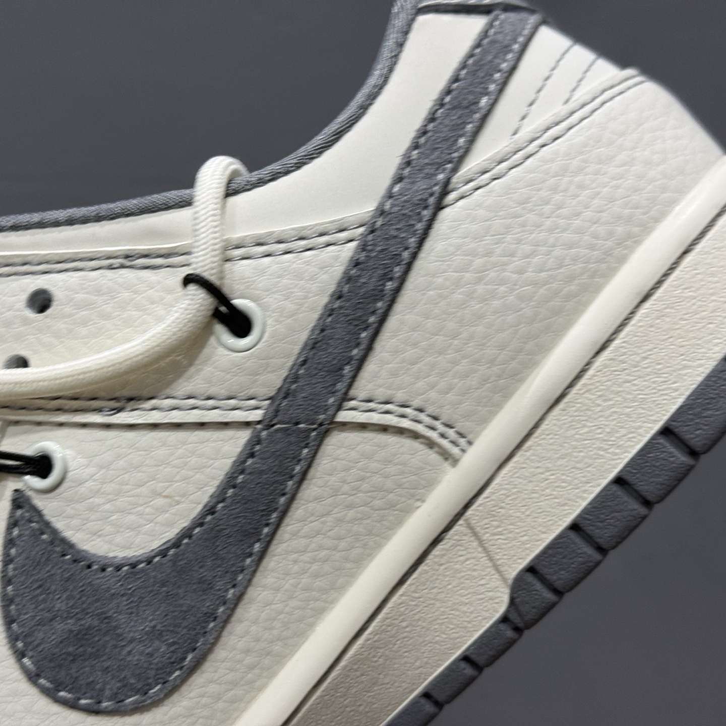 Nike SB Dunk Low Sup系列 绑带米白灰勾 周年高端定制 低帮休闲板鞋 YX5066-281