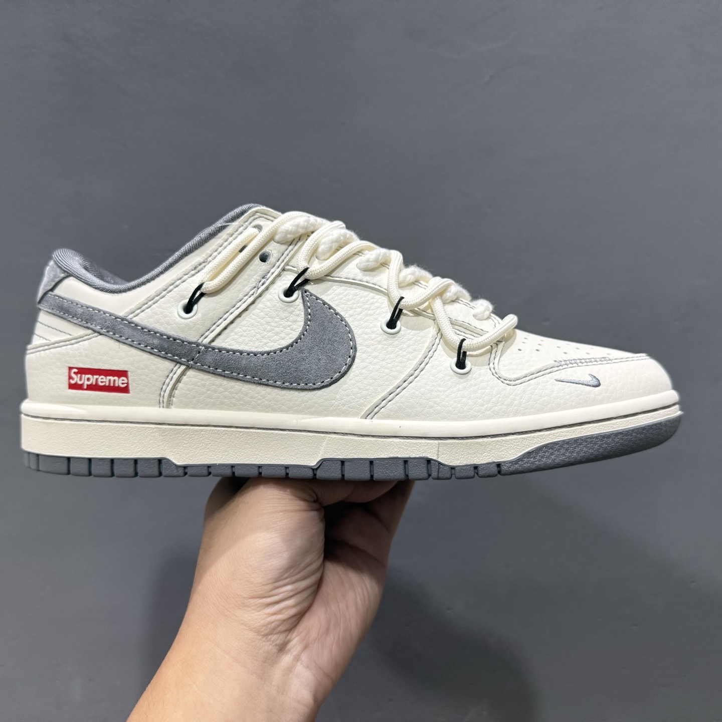 Nike SB Dunk Low Sup系列 绑带米白灰勾 周年高端定制 低帮休闲板鞋 YX5066-281