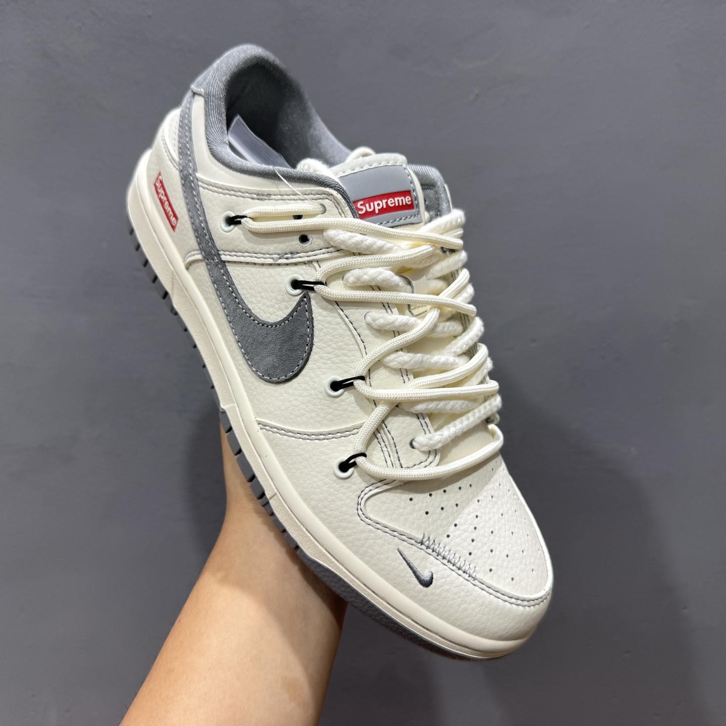 Nike SB Dunk Low Sup系列 绑带米白灰勾 周年高端定制 低帮休闲板鞋 YX5066-281