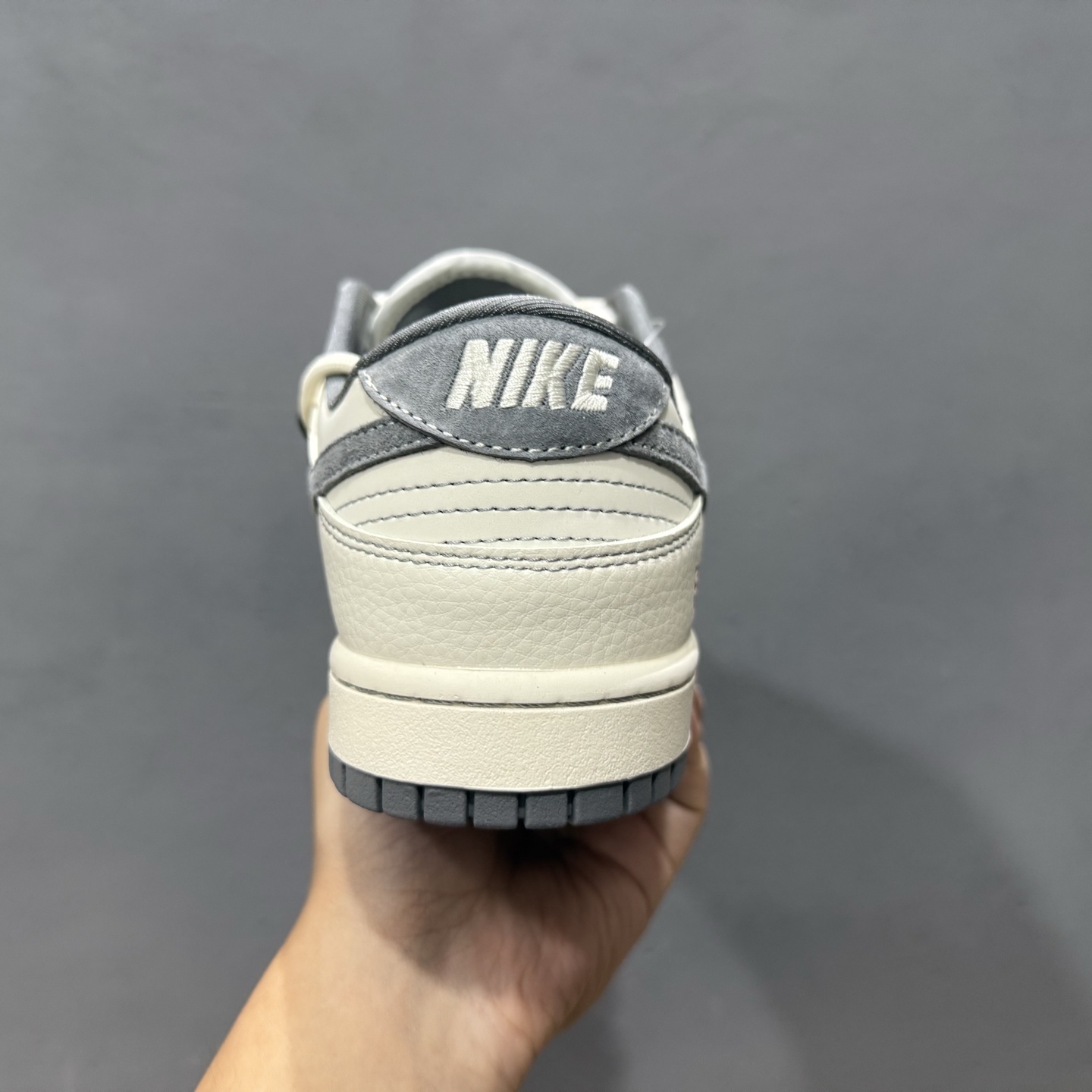 Nike SB Dunk Low Sup系列 绑带米白灰勾 周年高端定制 低帮休闲板鞋 YX5066-281