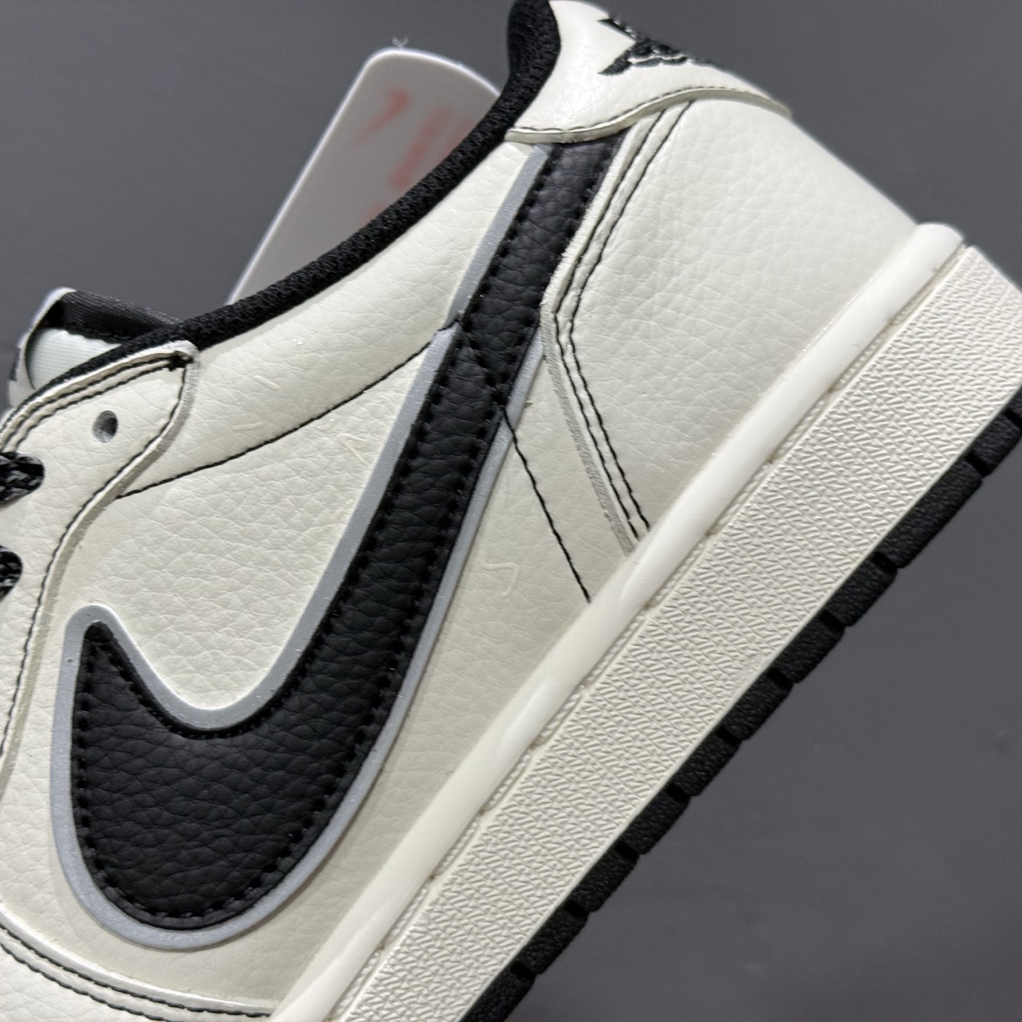 Travis Scott x Fragment Design x Air Jordan 1 Low SP AJ1联名款 低帮文化休闲板鞋 DH0223-311