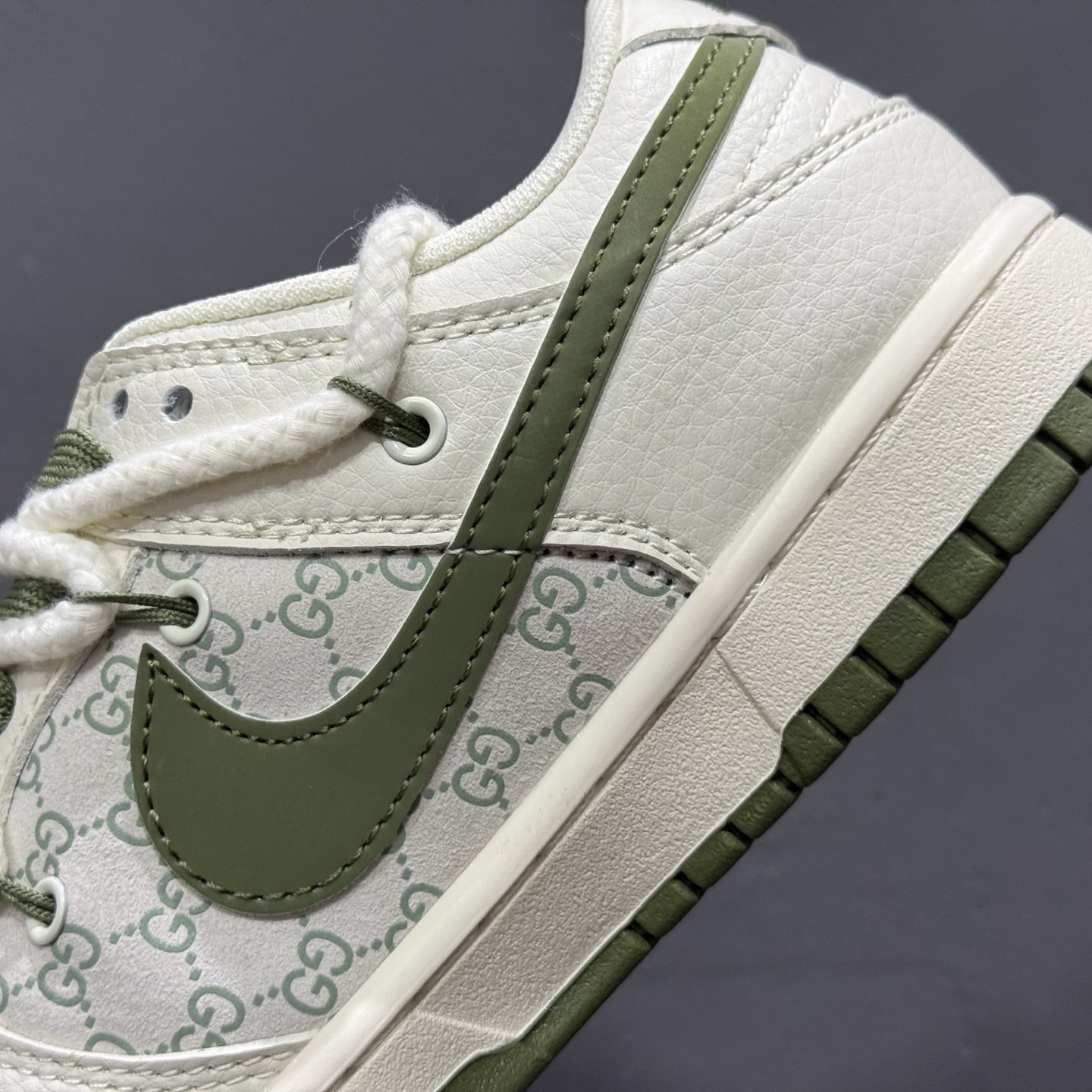 独家实拍Nk SB Dunk Low 古驰联名-米绿插花 周年高端定制 低帮休闲板鞋 XX2025-918