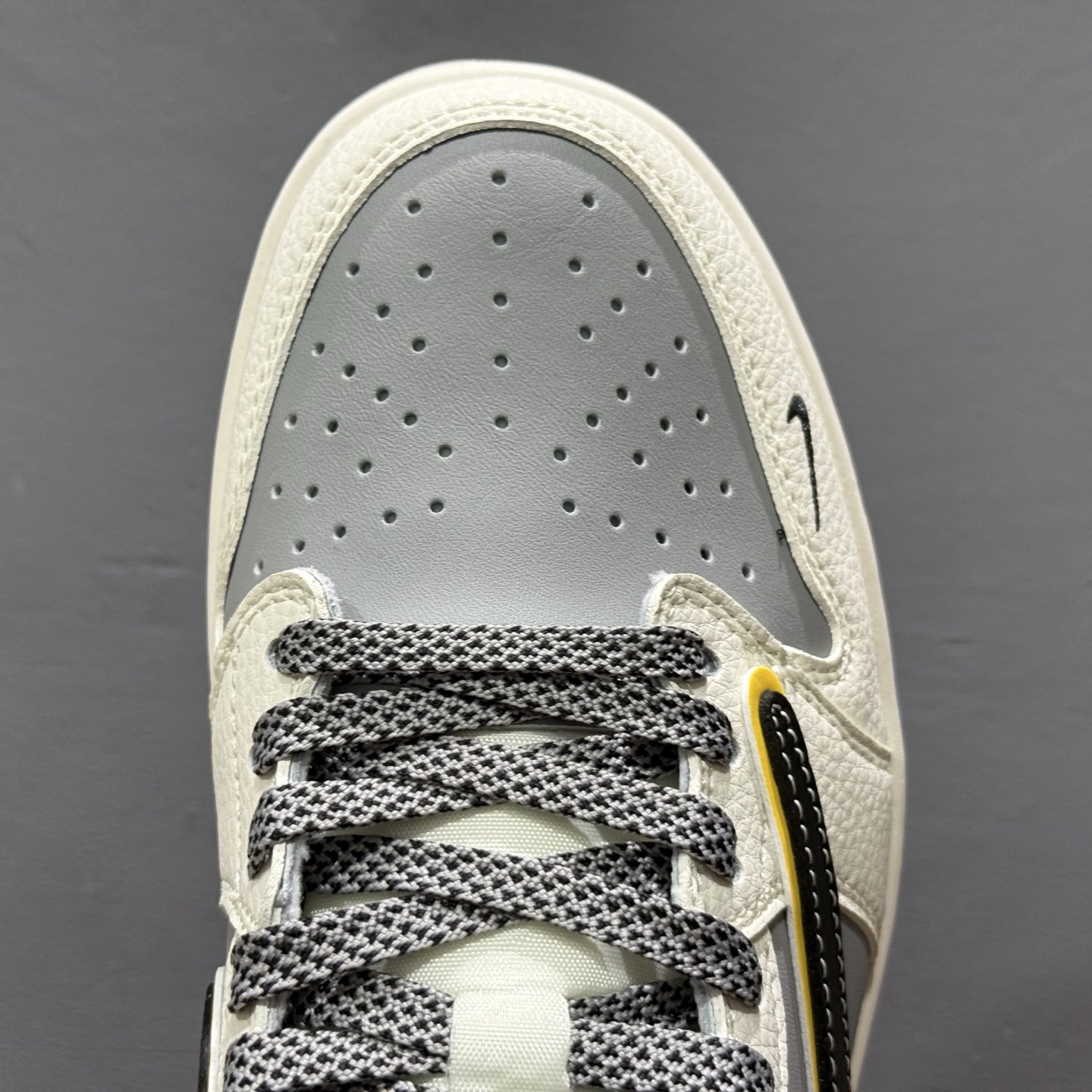 Travis Scott x Fragment Design x Air Jordan 1 Low SP AJ1 小米联名 Su7-Ultru 低帮文化休闲板鞋 XX3168-162