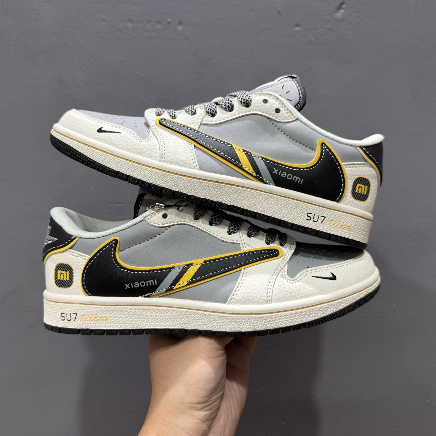 Travis Scott x Fragment Design x Air Jordan 1 Low SP AJ1 小米联名 Su7-Ultru 低帮文化休闲板鞋 XX3168-162