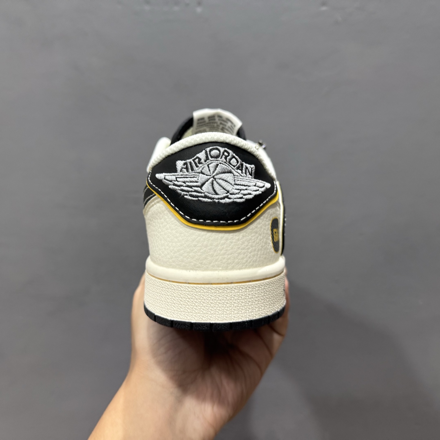 Travis Scott x Fragment Design x Air Jordan 1 Low SP AJ1 小米联名 Su7-Ultru 低帮文化休闲板鞋 XX3168-162