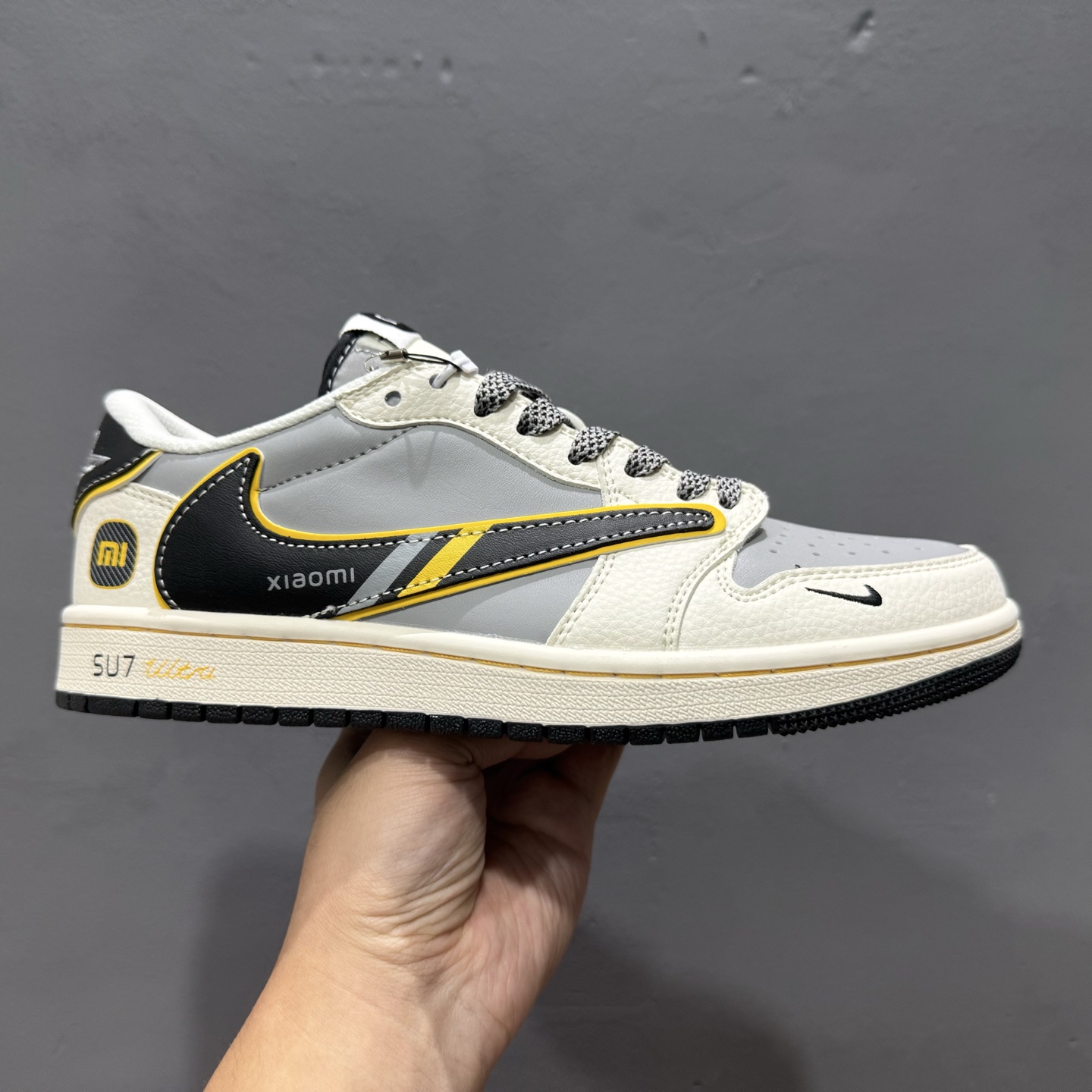 Travis Scott x Fragment Design x Air Jordan 1 Low SP AJ1 小米联名 Su7-Ultru 低帮文化休闲板鞋 XX3168-162