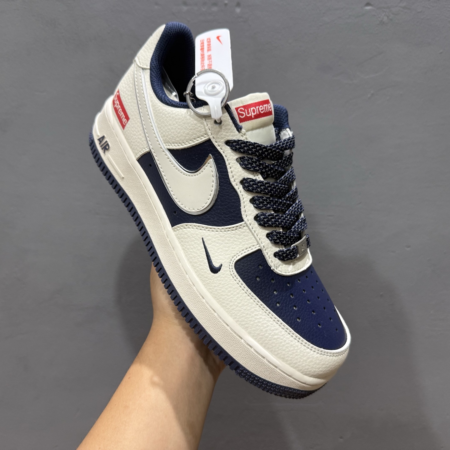 Nike Air Force 1'07 Low Supreme联名 米灰亮边 空军一号低帮休闲板鞋 HH7518-058