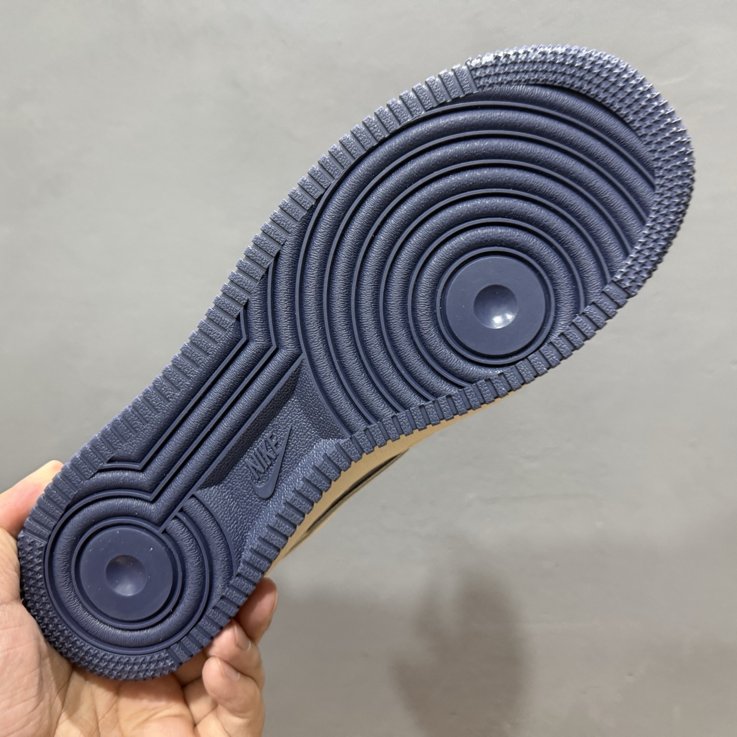 Nike Air Force 1'07 Low Supreme联名 米灰亮边 空军一号低帮休闲板鞋 HH7518-058