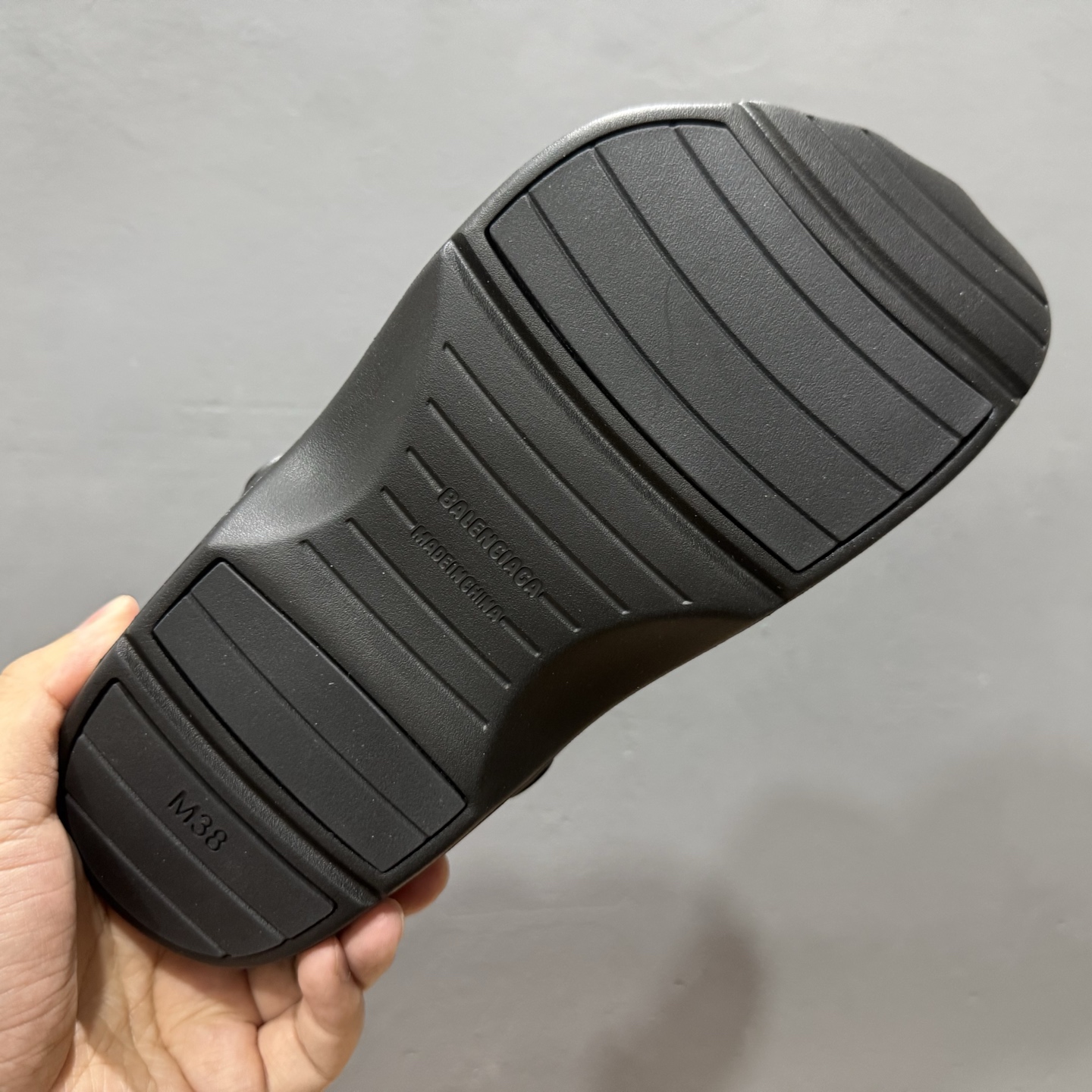 BALENCIAGA 巴黎世家五指拖鞋sunday mule 情侣款五趾系列巴黎世家