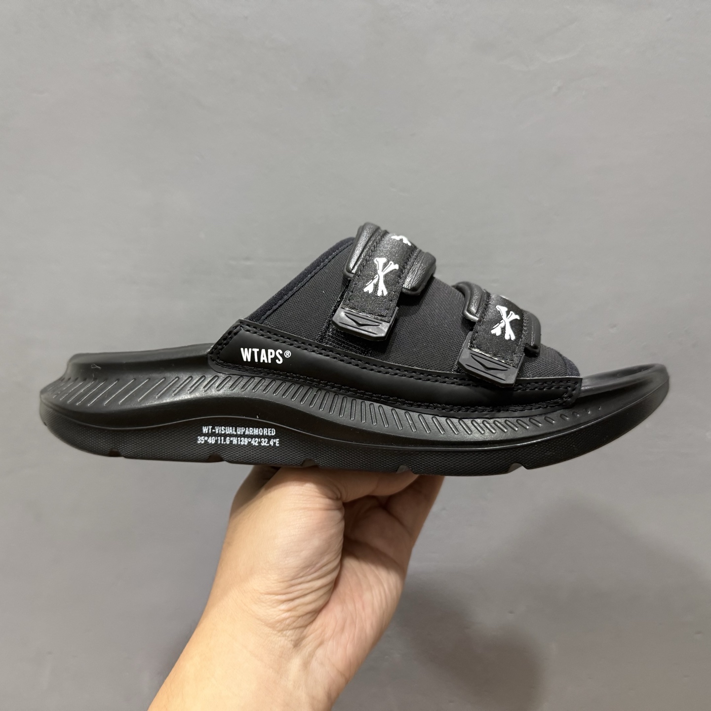 HOKA ONE ONE ORA Luxe 减震轻便舒缓运动 EVA 防滑一字拖鞋 1155398
