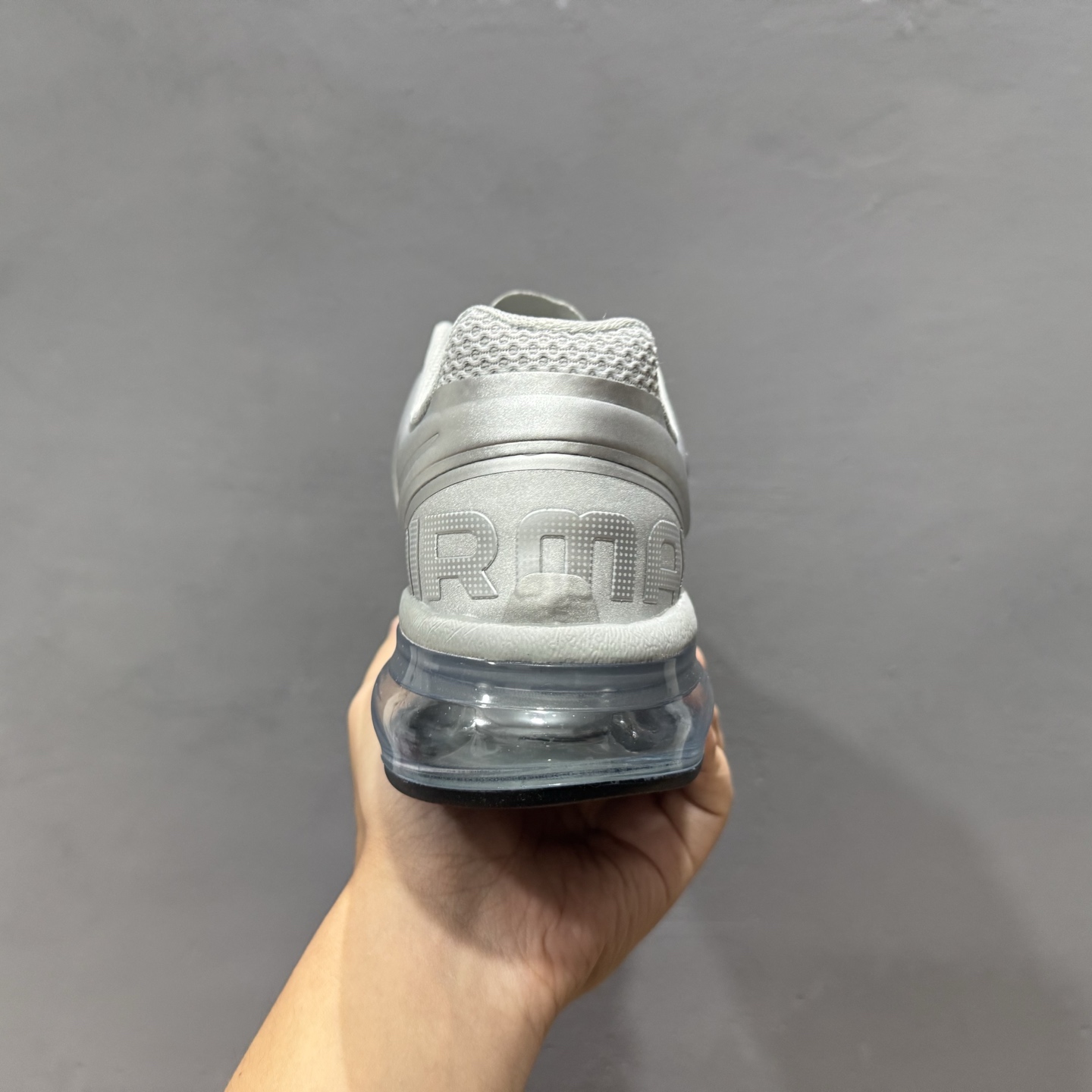 外贸H版本 Nike Air Max 2013 舒适时尚耐磨透气 低帮跑步鞋 HQ3025-001