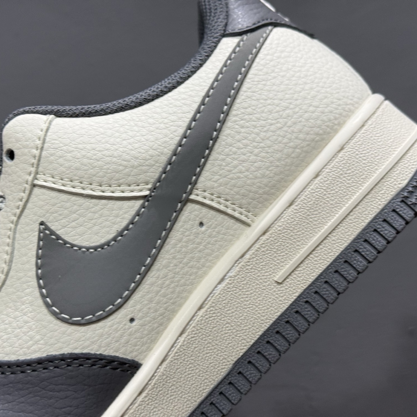 Nike Air Force 1'07 Low Bape联名 星星勾 空军一号低帮休闲板鞋 XS1958-570