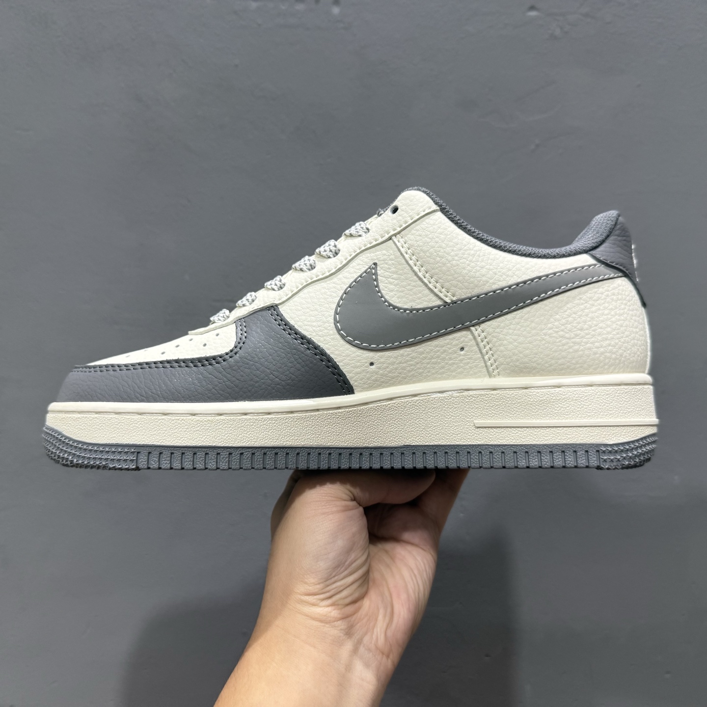 Nike Air Force 1'07 Low Bape联名 星星勾 空军一号低帮休闲板鞋 XS1958-570
